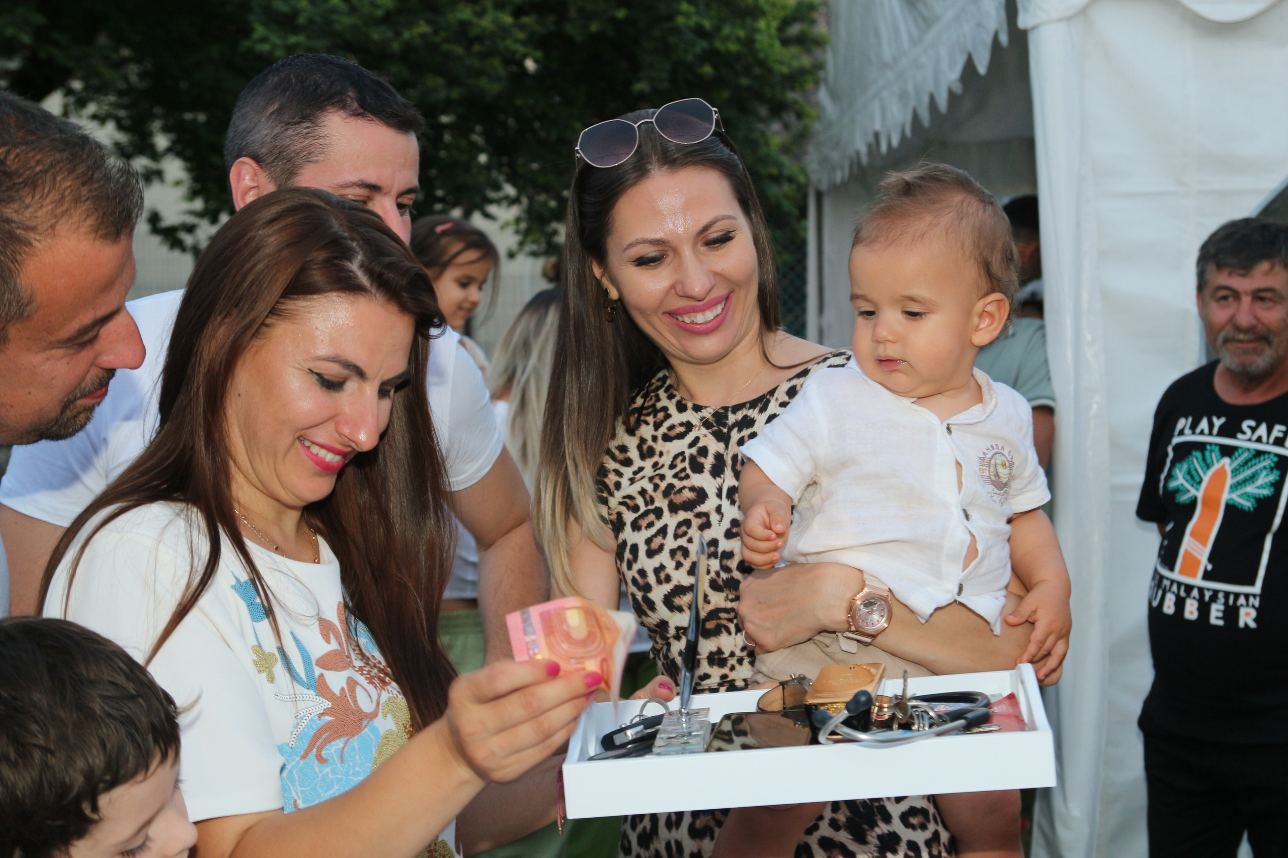 BYZO MEDIA. PETRU BYZO - family and children photographer in ROMANIA