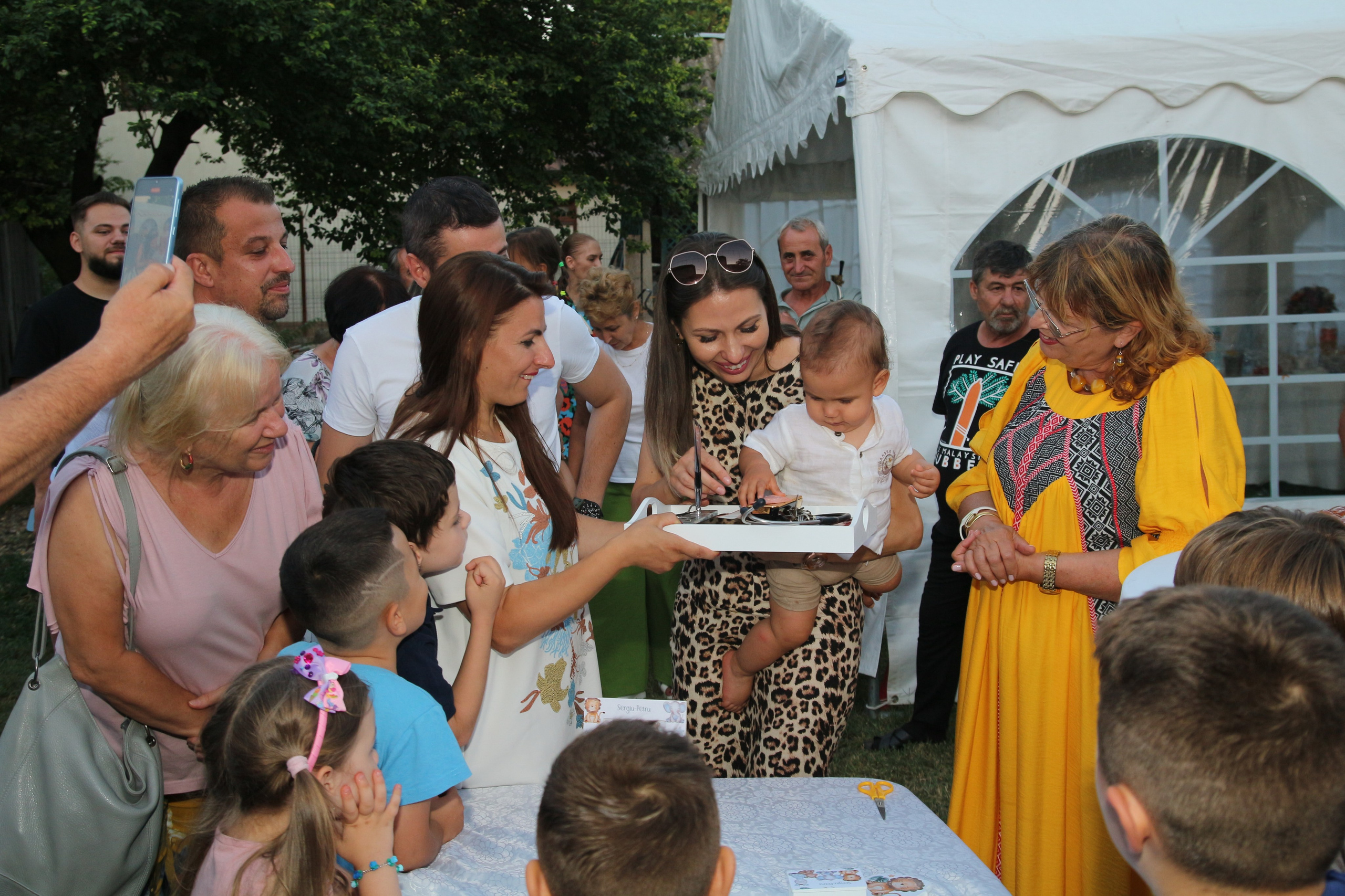 BYZO MEDIA. PETRU BYZO - family and children photographer in ROMANIA