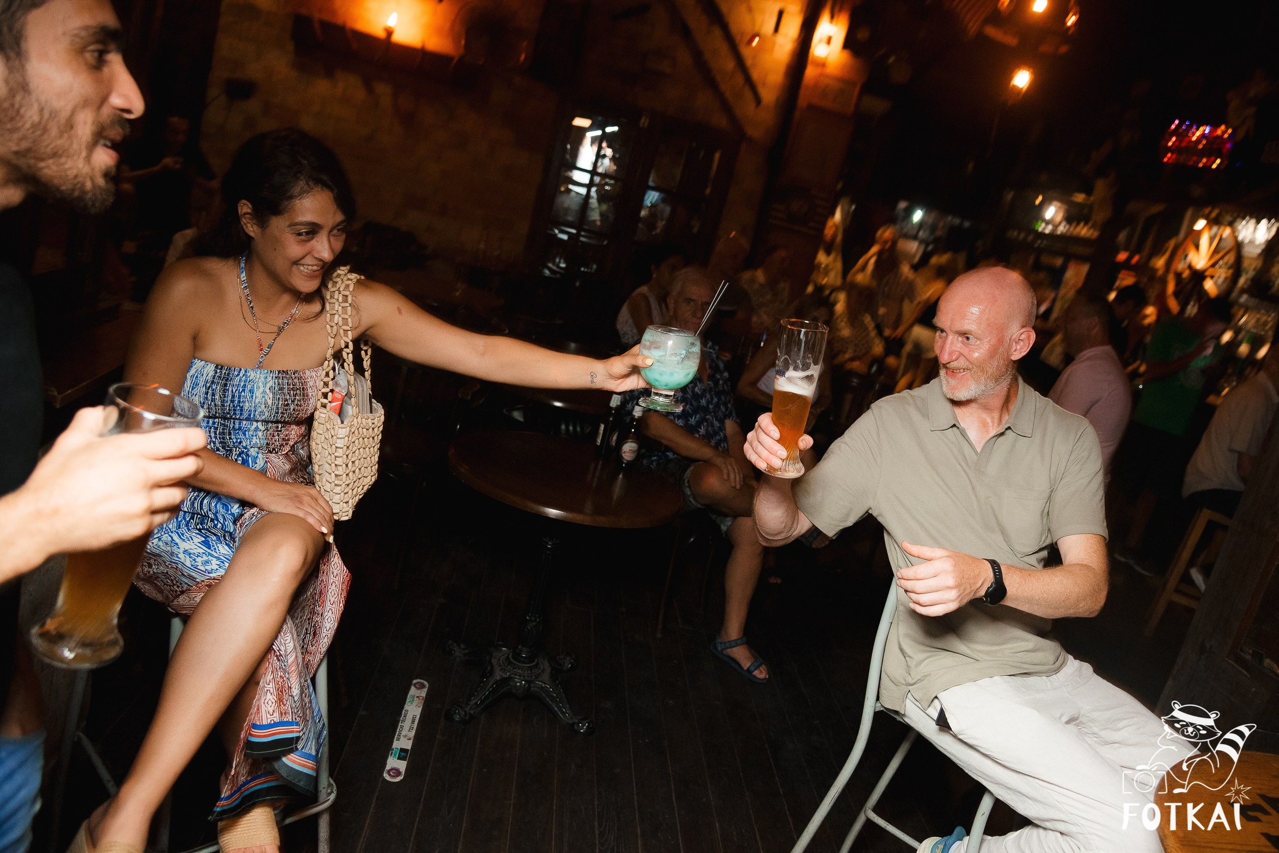 Reportaje fotográfico de FOTKAI | Get Back en El Paso Bar | Torrevieja, España, 12 de julio de 2025