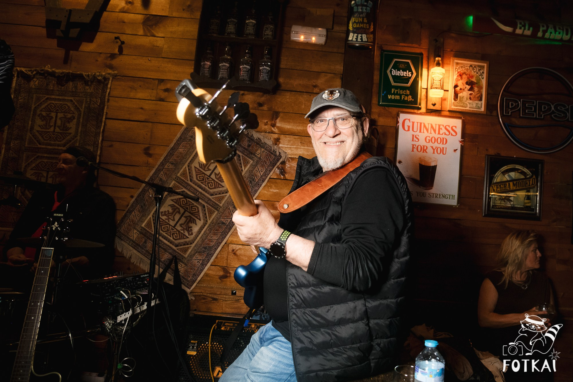 The Galaxy’s в El Paso Bar Торревьеха: фоторепортаж с концерта 21 марта 2026 года | FOTKAI