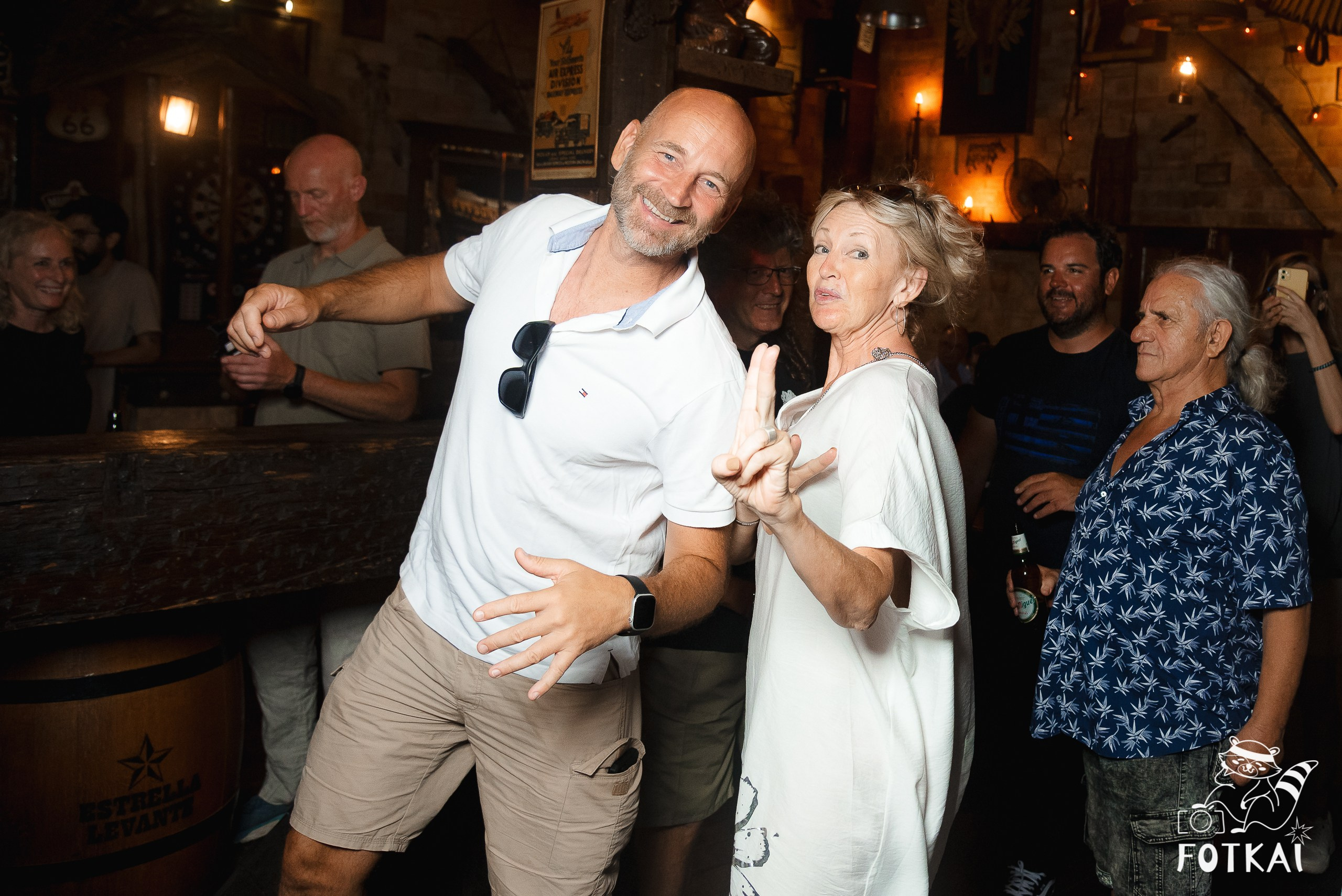 Reportaje fotográfico de FOTKAI | Get Back en El Paso Bar | Torrevieja, España, 12 de julio de 2025