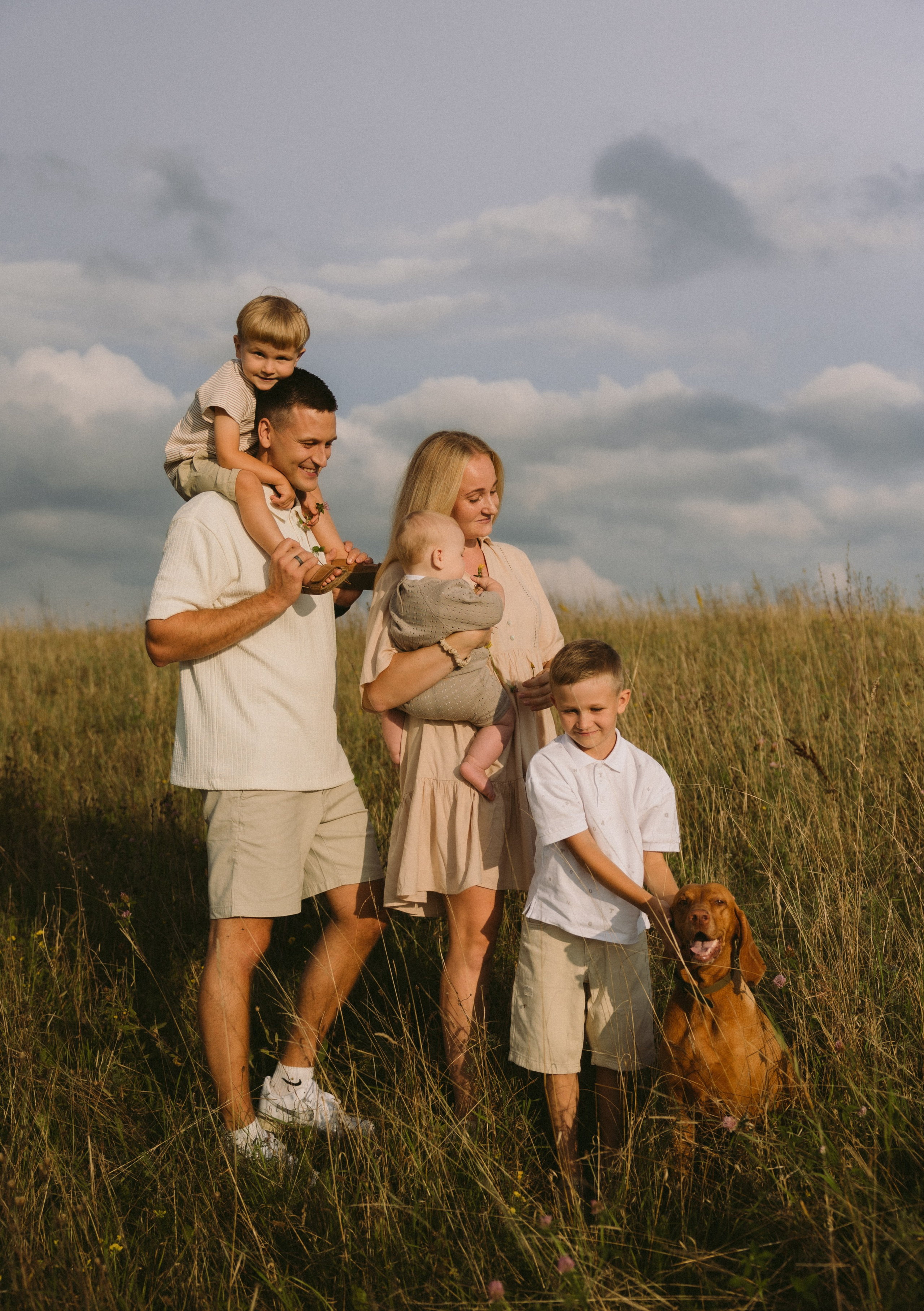 Simonos ir Mariaus šeima | PIEVA. Vestuvių ir šeimų fotografė Lena Bondarenko / belove photo