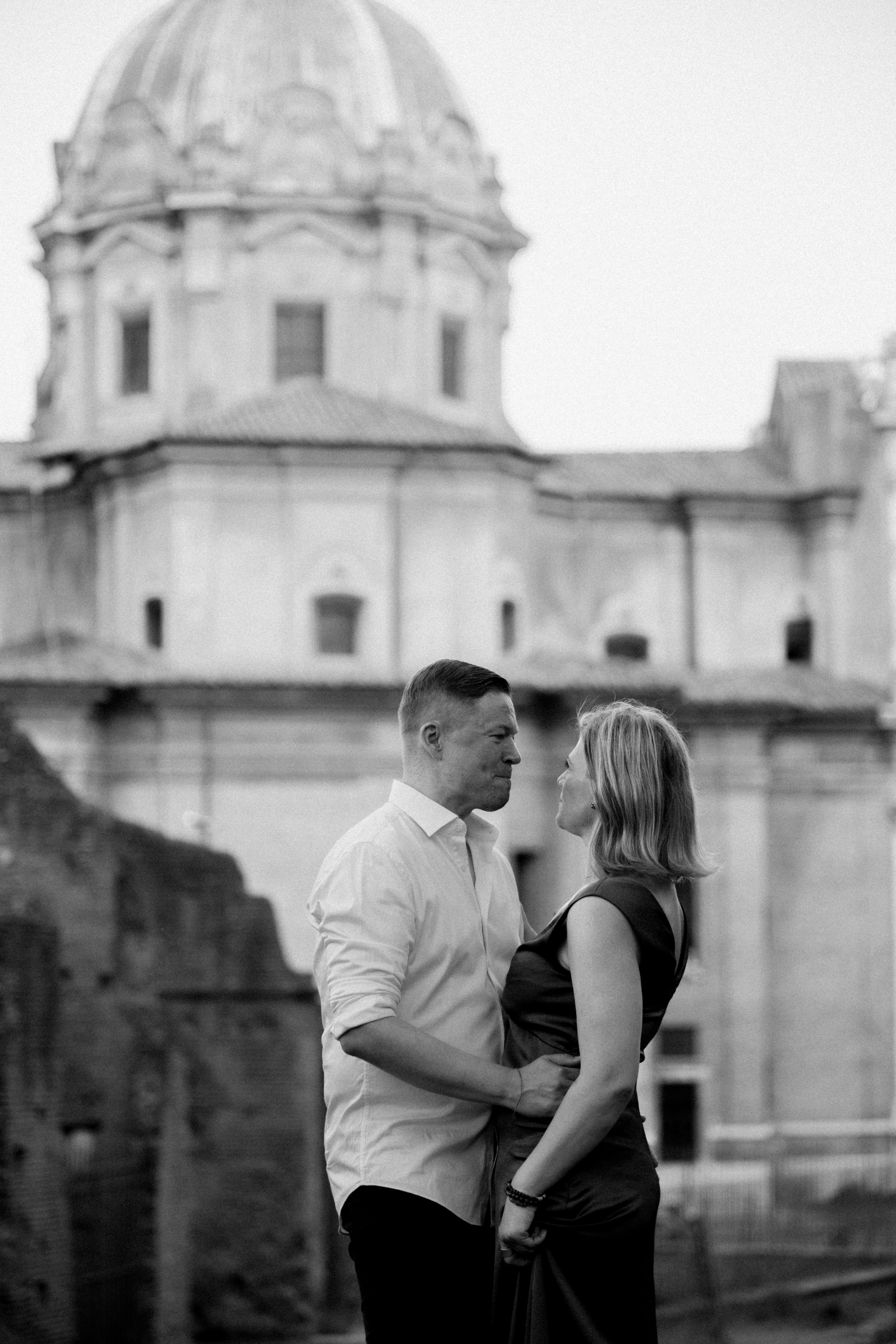 Eleni & Juha. Romantic Photoshoot. Photographer in Rome
