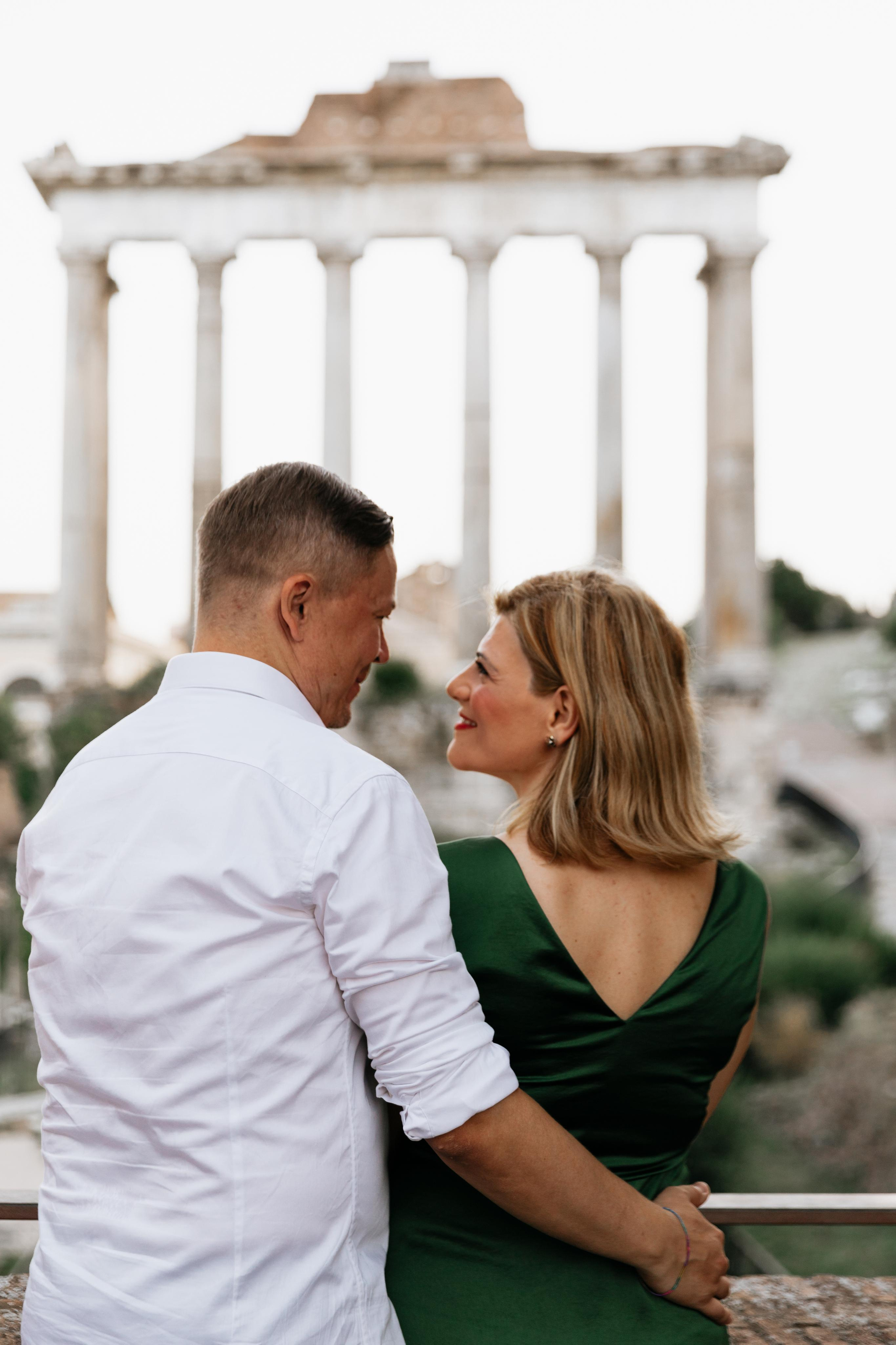 Eleni & Juha. Romantic Photoshoot. Photographer in Rome