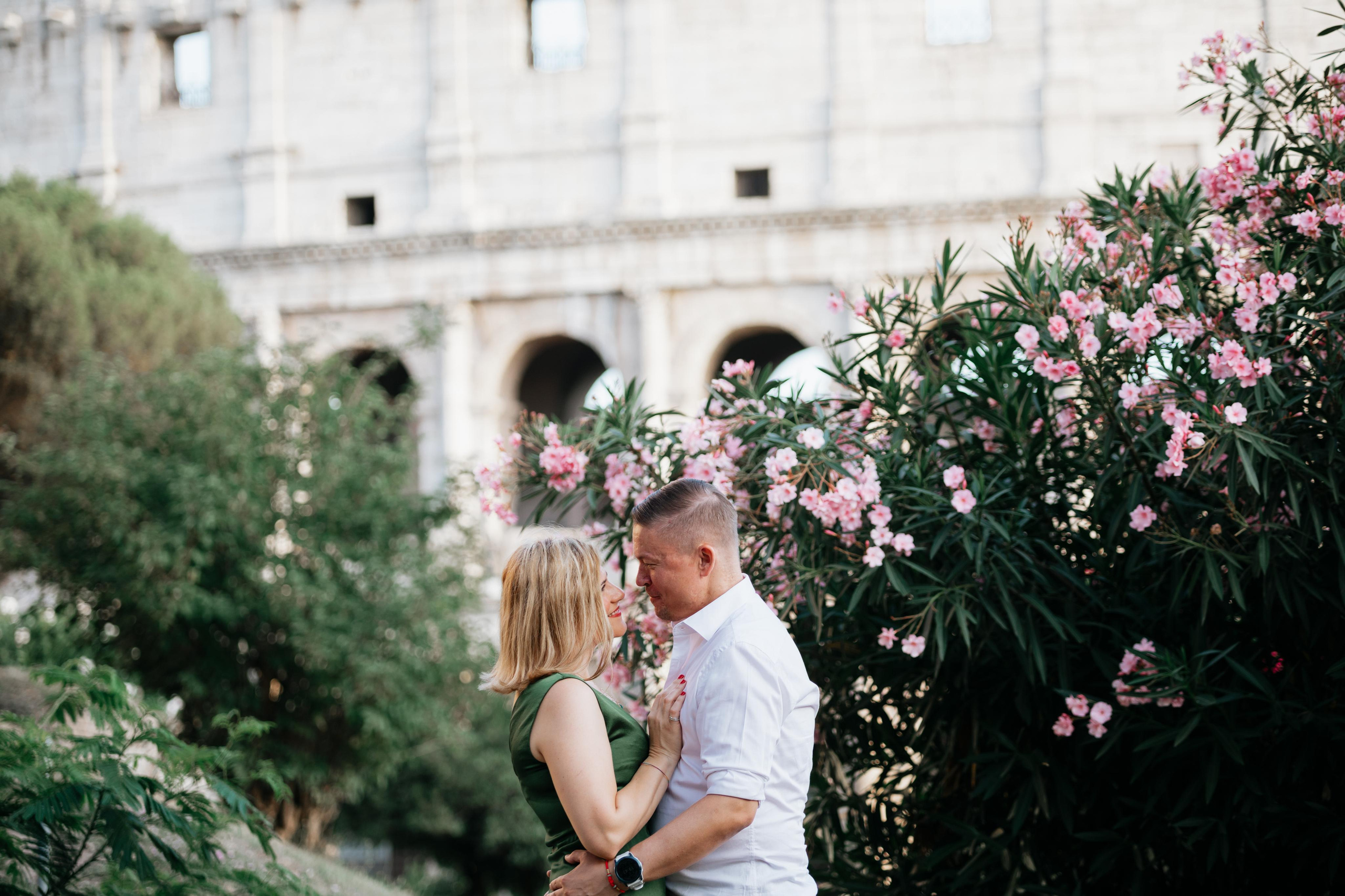 Eleni & Juha. Romantic Photoshoot. Photographer in Rome
