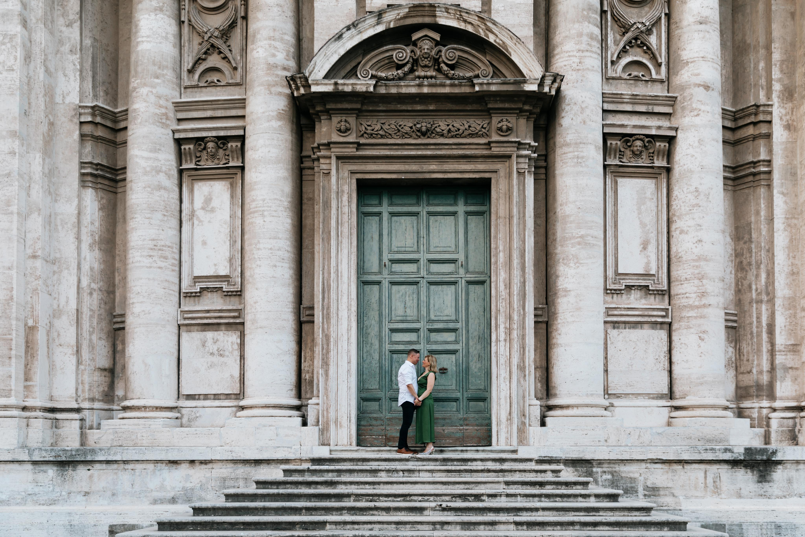 Eleni & Juha. Romantic Photoshoot. Photographer in Rome
