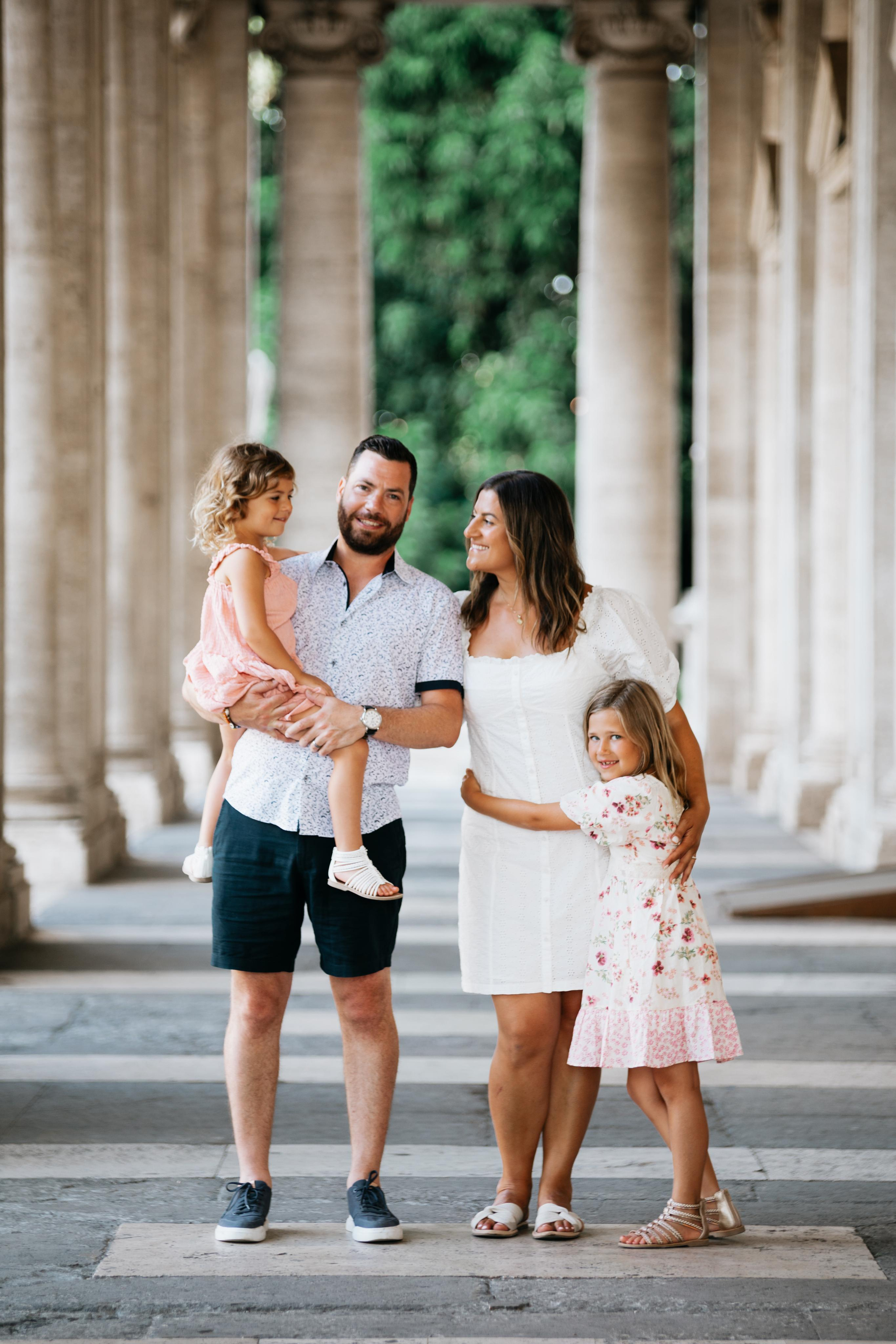 Family photoshoot in Rome. Photographer in Rome