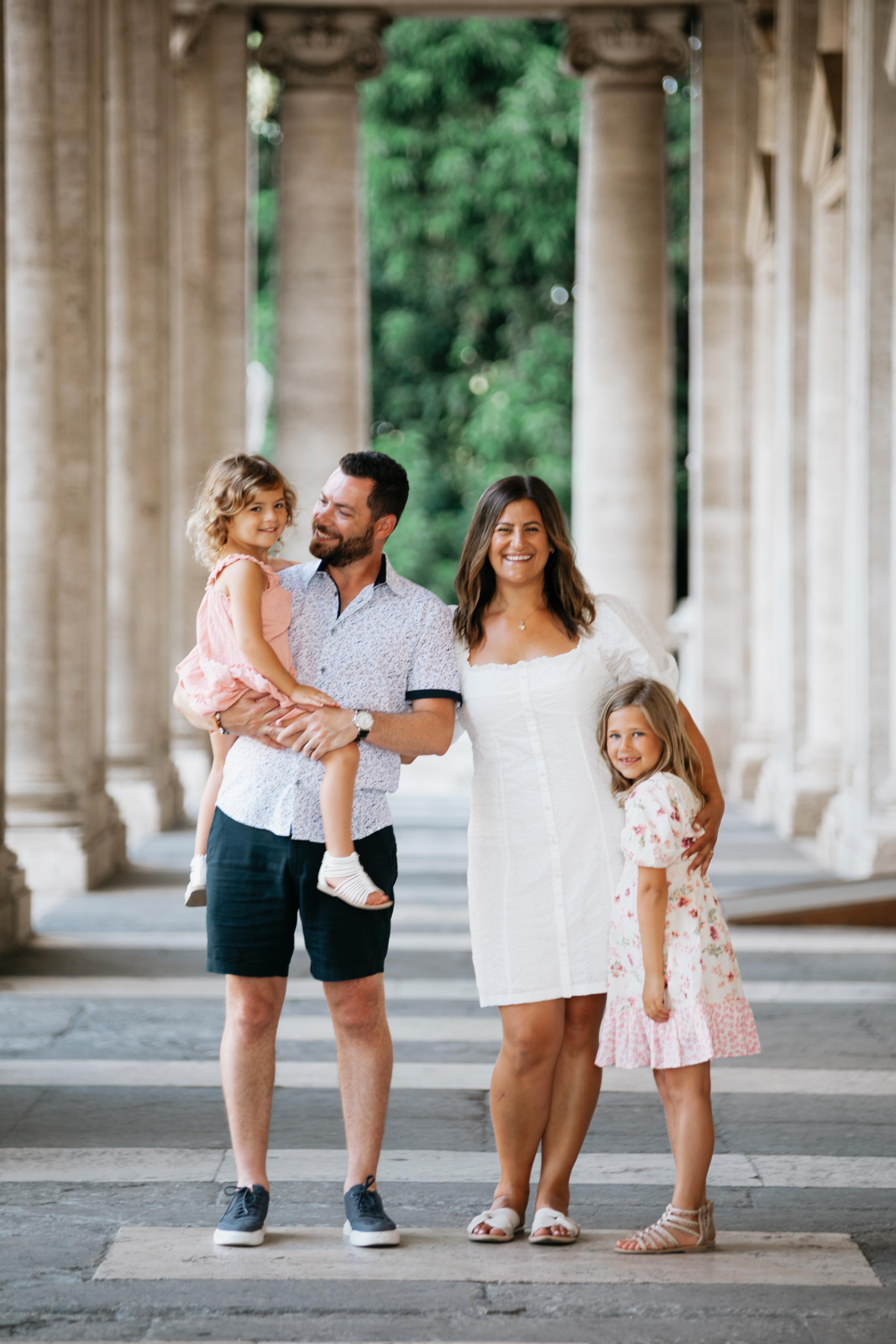 Family photoshoot in Rome. Photographer in Rome