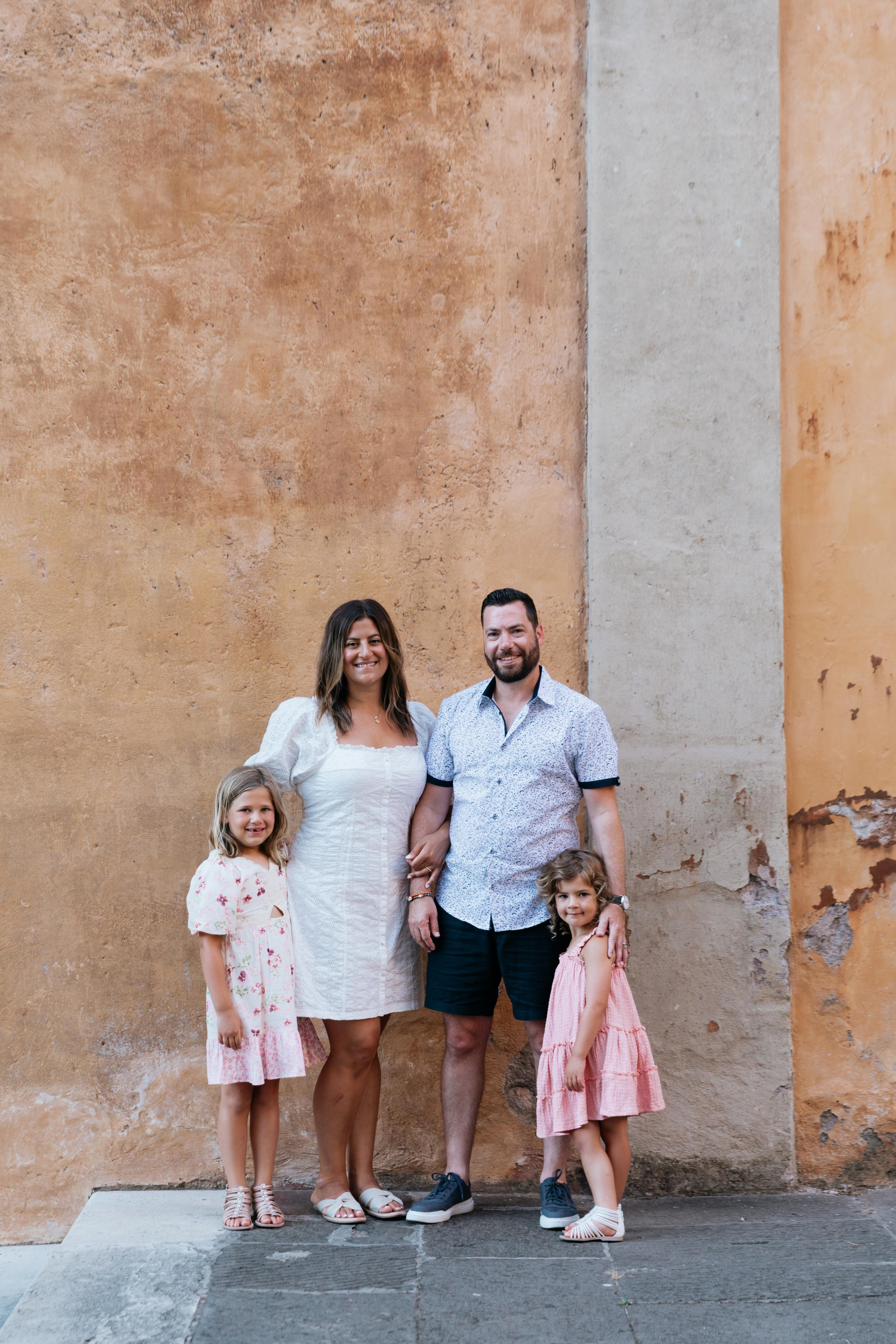 Family photoshoot in Rome. Photographer in Rome