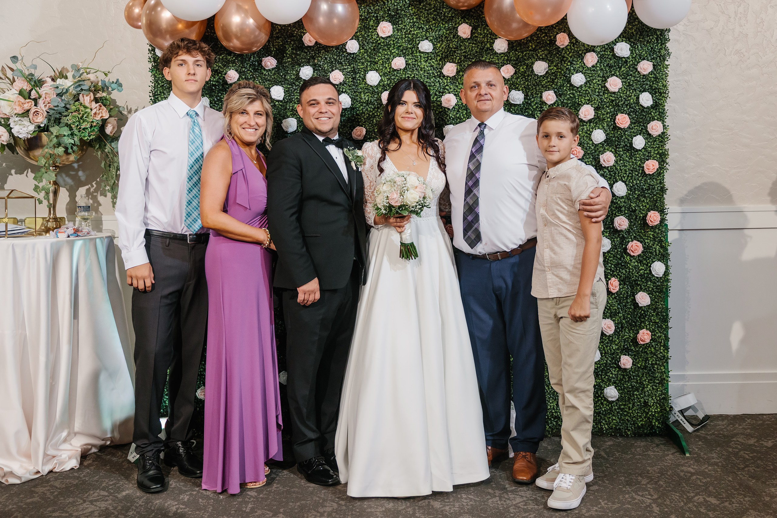 31.08.2024 Wedding. Wedding family event photographer in Chicago Nick Yushevich