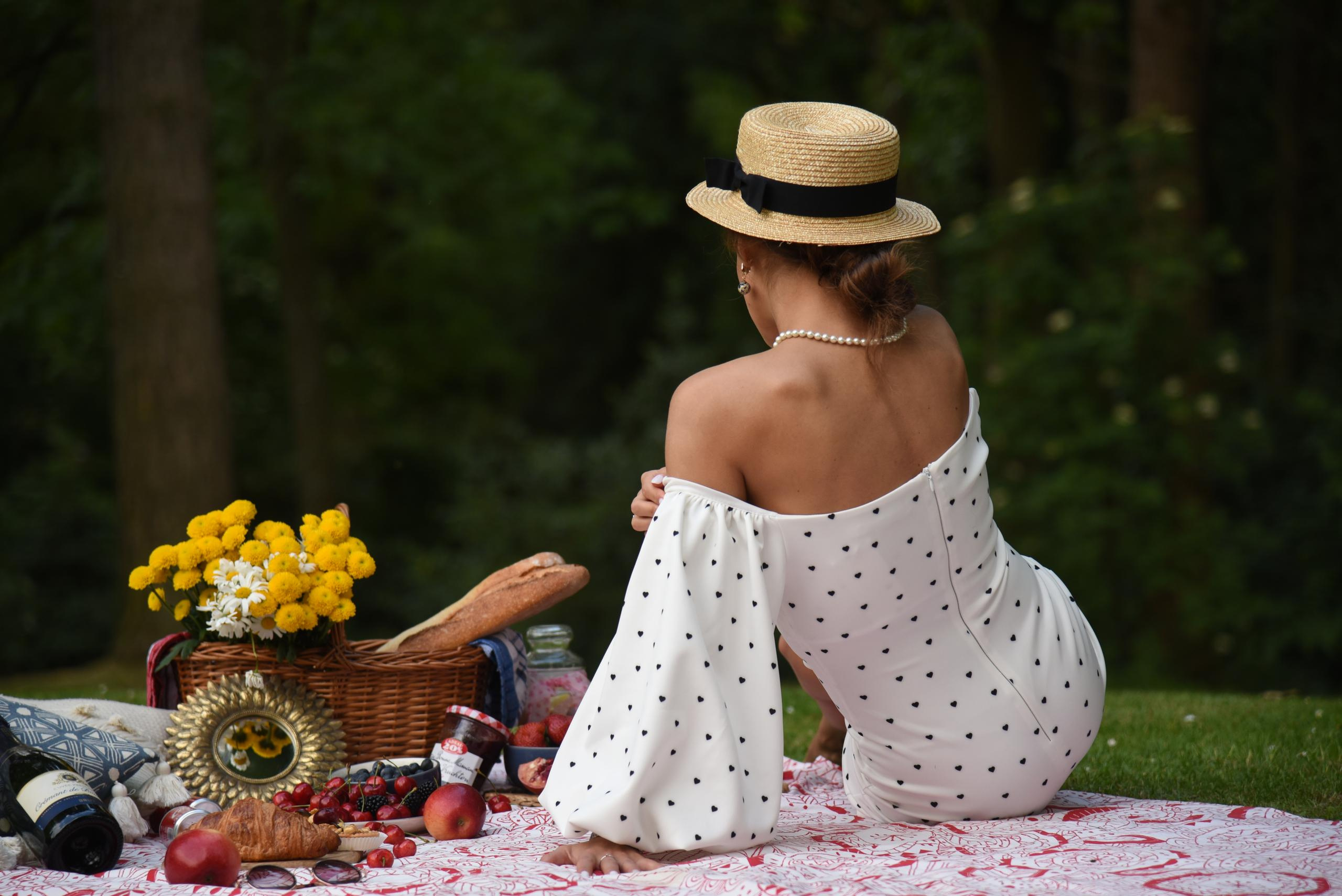 Summer in Luxembourg (picnic). Photographer in Luxembourg Tanita