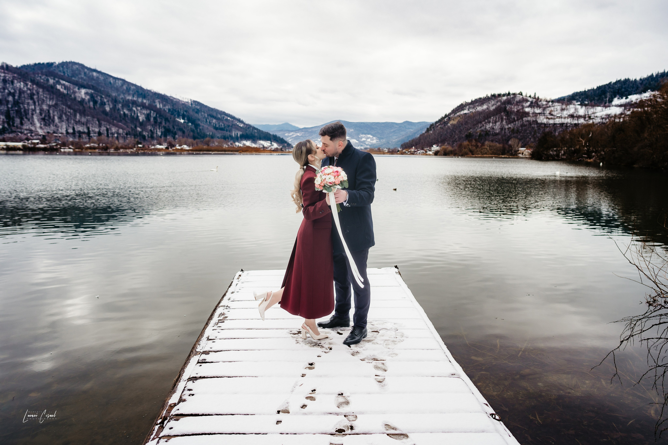 Save The Date – Emoție și anticipare. Fotograf de nuntă, corporate, botezuri, majorate și aniversări Roman, Lucaci Cornel