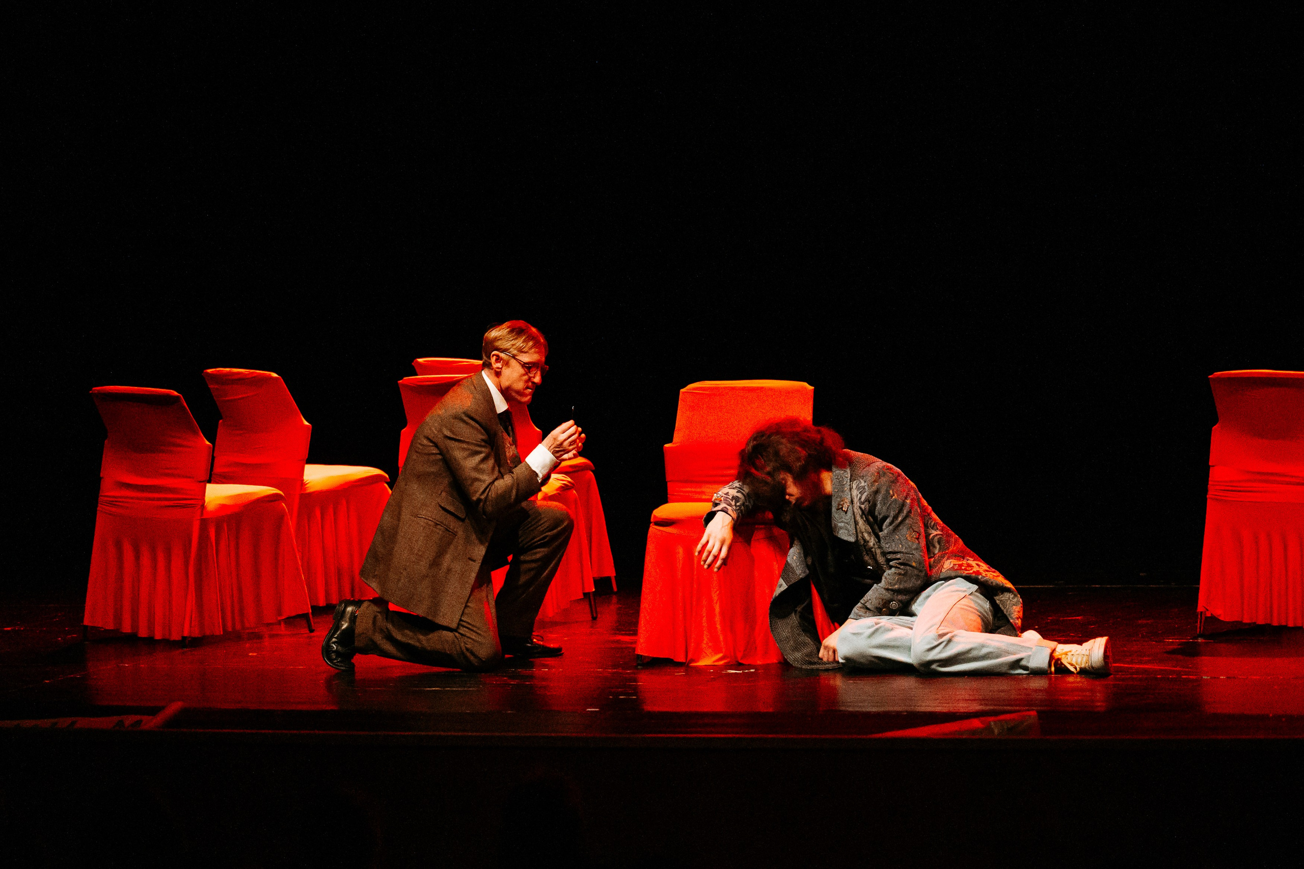 Garbo Teater „12 стульев“. Jelizaveta Gross - reportaaži- ja portreefotograaf Narvas