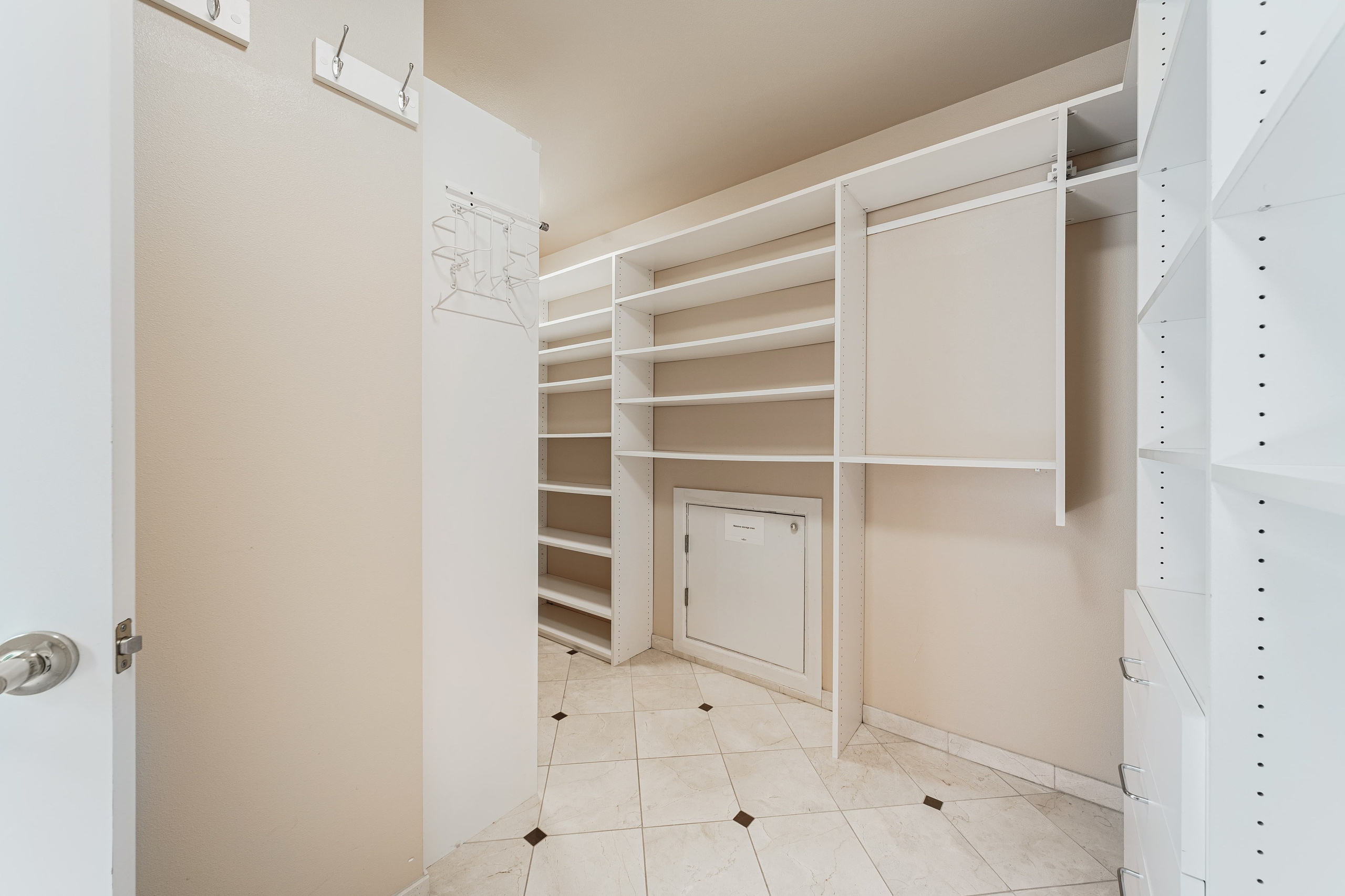 Real Estate photography. Washington state. EVAN ARISTOV WEDDING PHOTOGRAPHY — Seattle Wedding Photographer