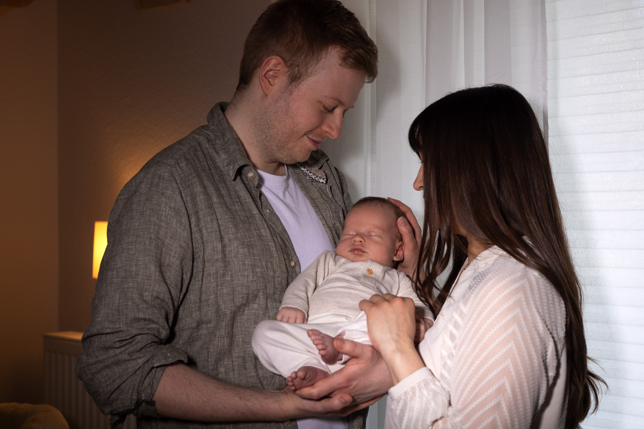 NEWBORN / LIFESTYLE INDOOR. Fotografin und Videografin im Raum Osnabrück und Emsland Alla