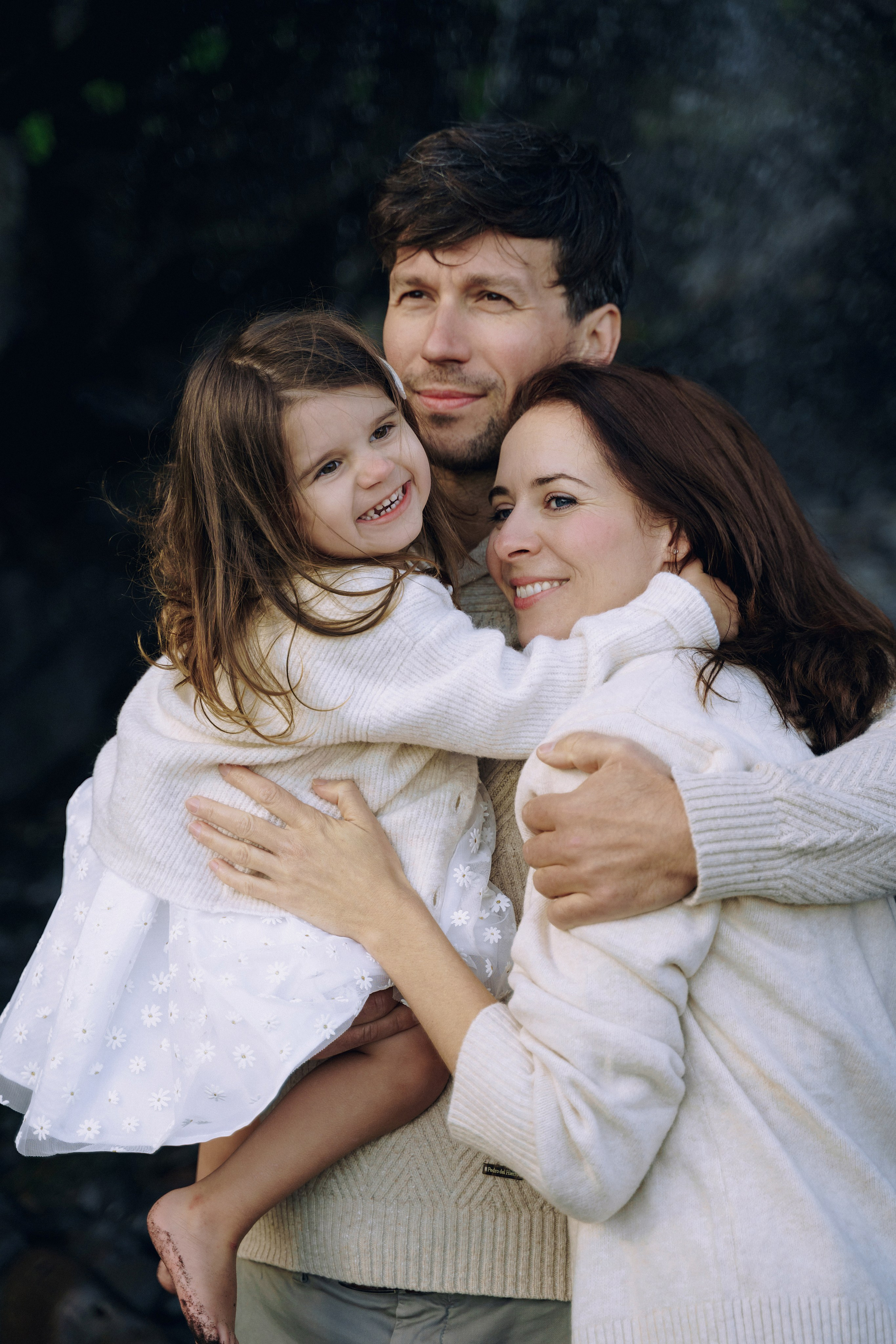 Miroslava, Pavel and Laura, Seixal beach. Ваш фотограф на Мадейрі