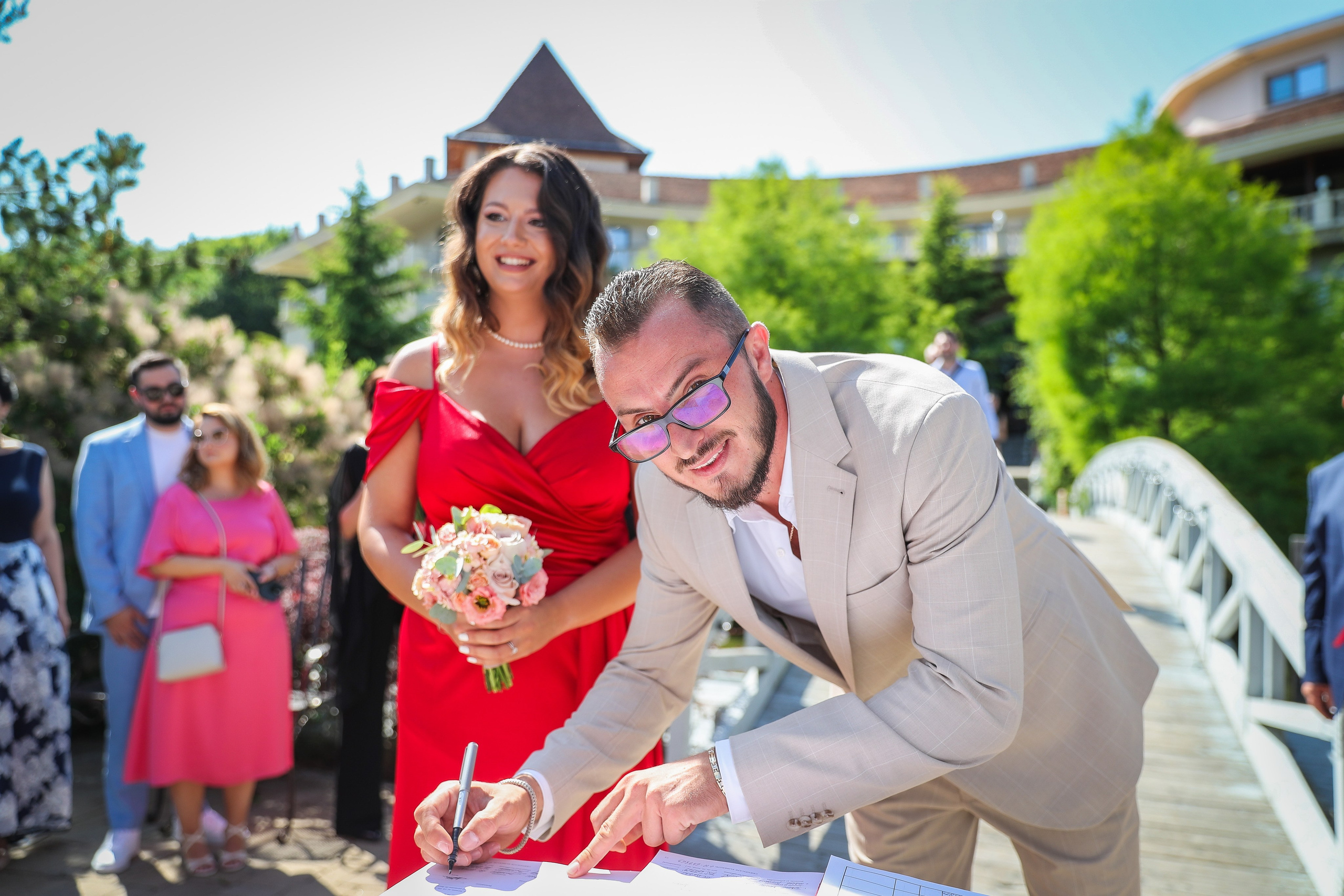 Nunta Anastasiei și a lui Ionuț de la SunGarden Cluj-Napoca a fost o “nunta de vis”. Rares Bucur is a professional wedding photographer based in Cluj-Napoca, Romania, specializing in wedding photography