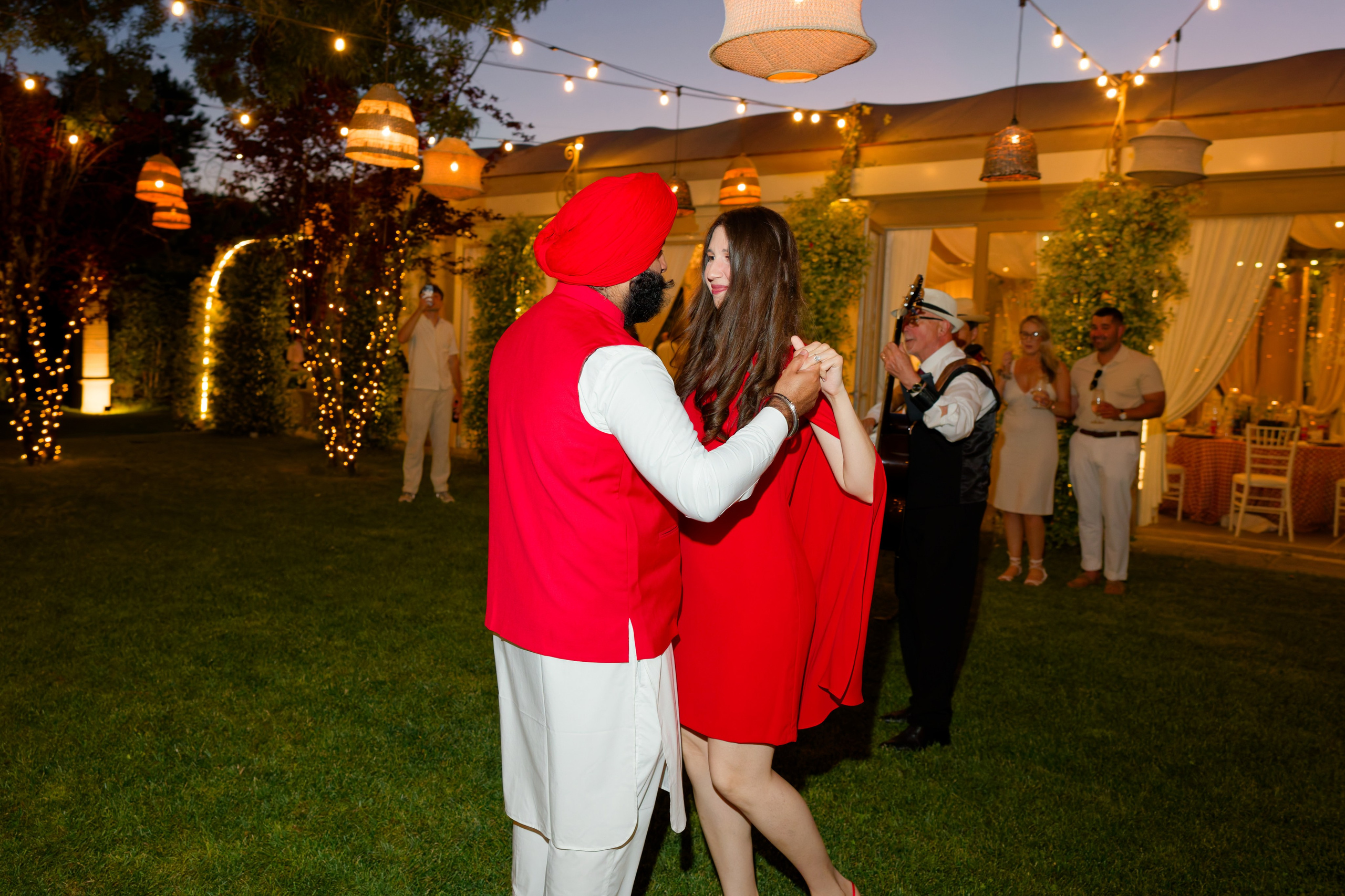 Pizza Party at Tenuta Massini, Florence, Italy. Destination Wedding Photographer — Nikita Burtsev