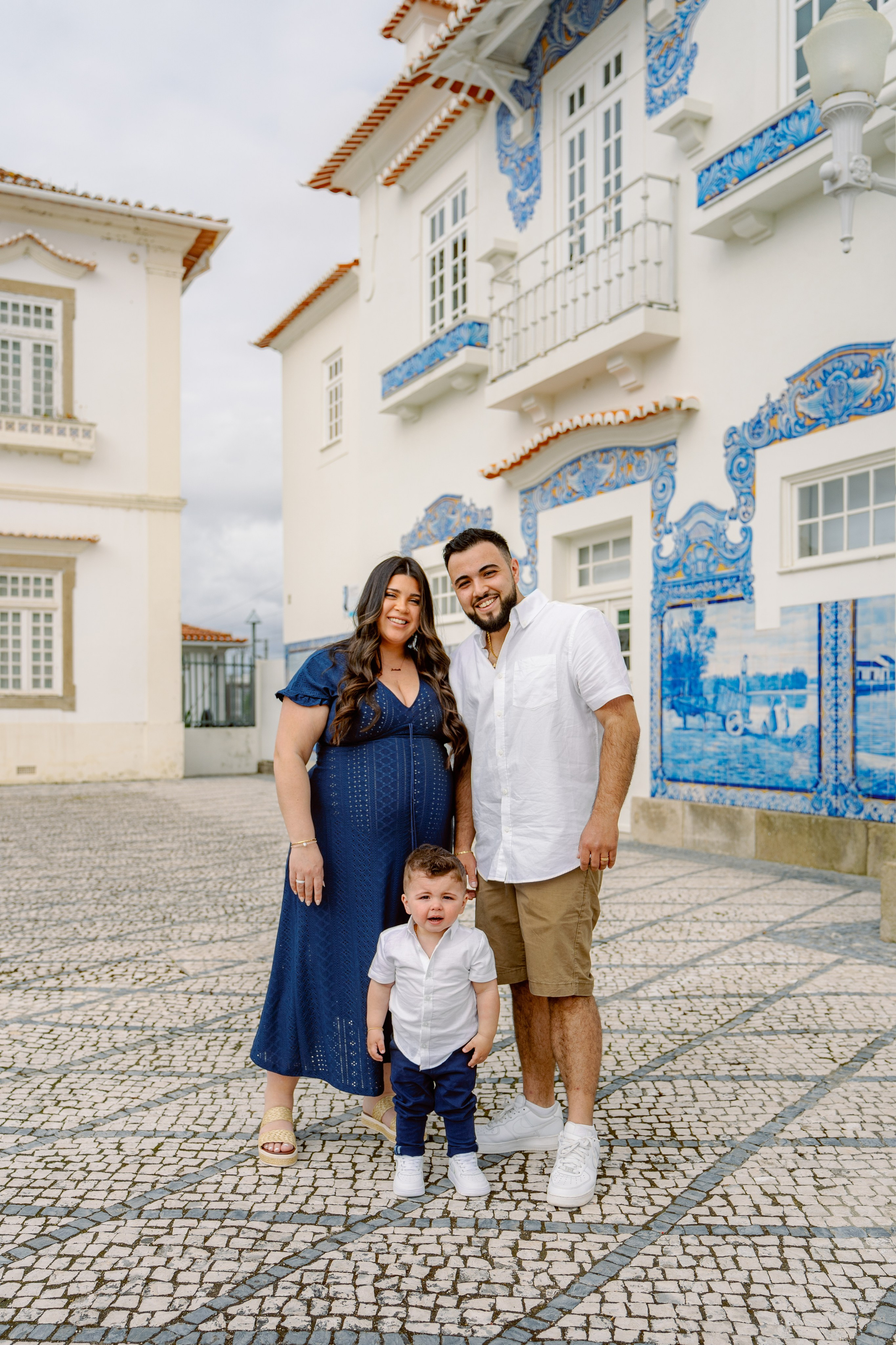 Family photo shoot in Aveiro. Photographer in Portugal Polina Gotovaya