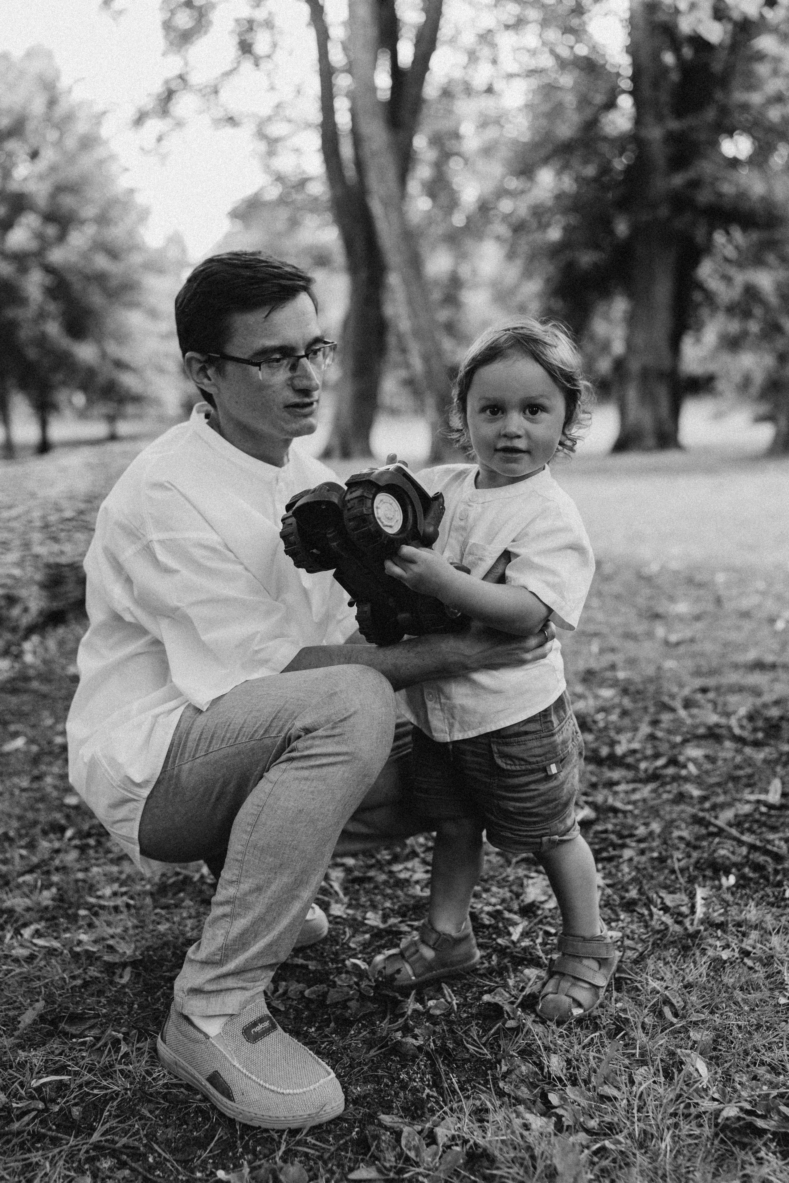 Kaivopuisto. Wedding and potrait photographer in Helsinki Vickan O