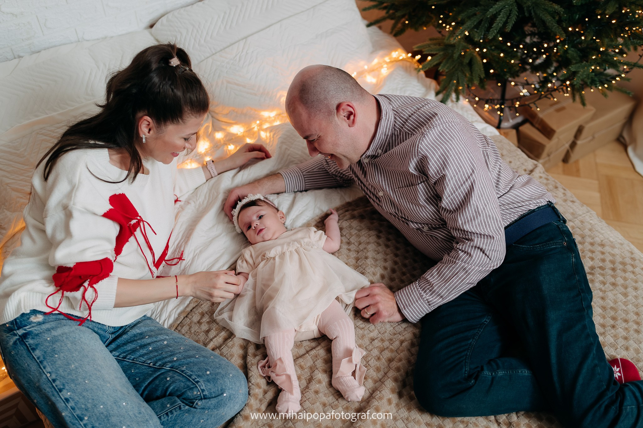 Ședință Foto Crăciun - Sara. Fotograf Nuntă & Botez București - Mihai Popa | Dincolo de oameni, imortalizez emoții!