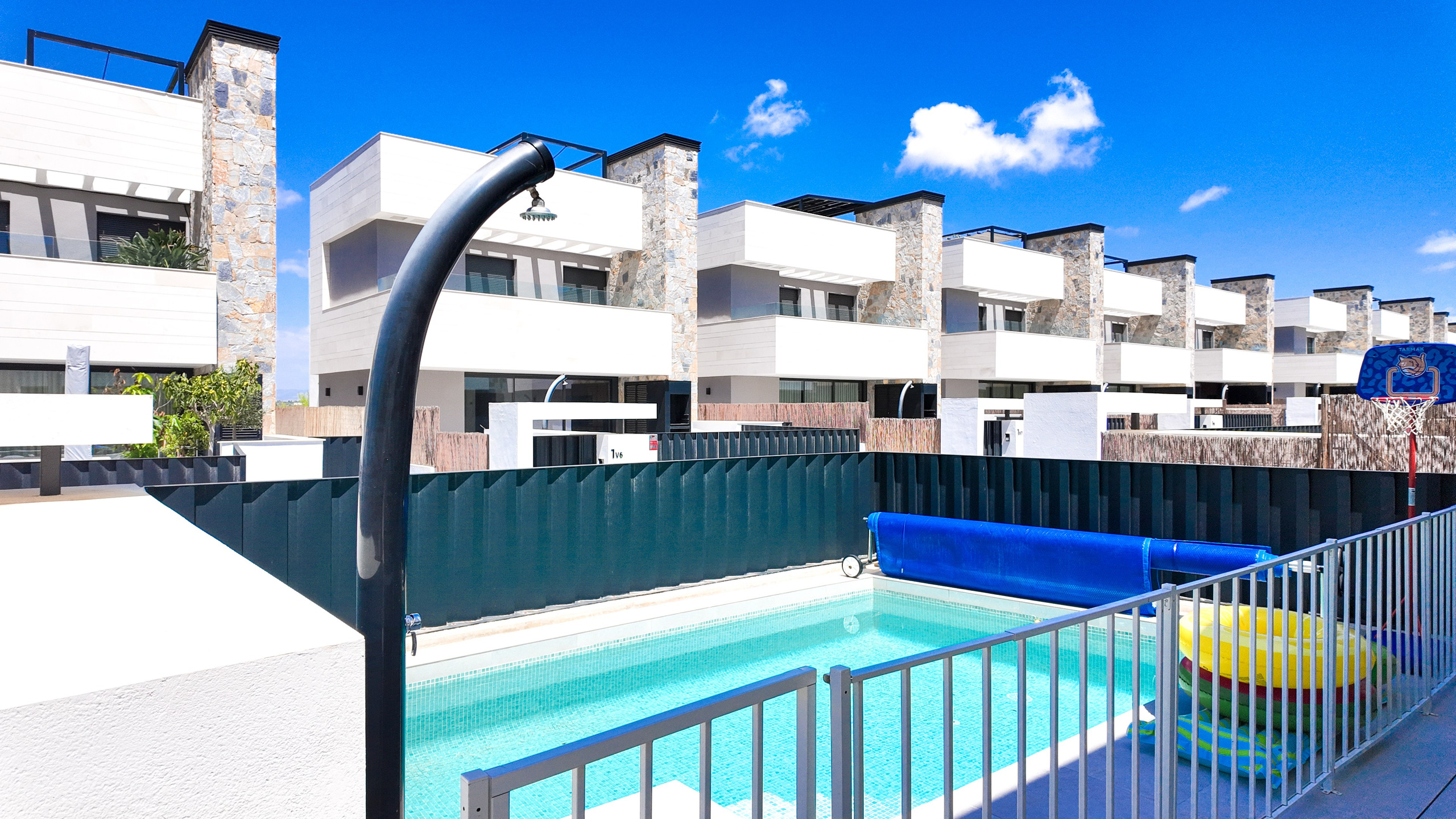 Villa LAKESIDE I’M GROUP. Baby Beast