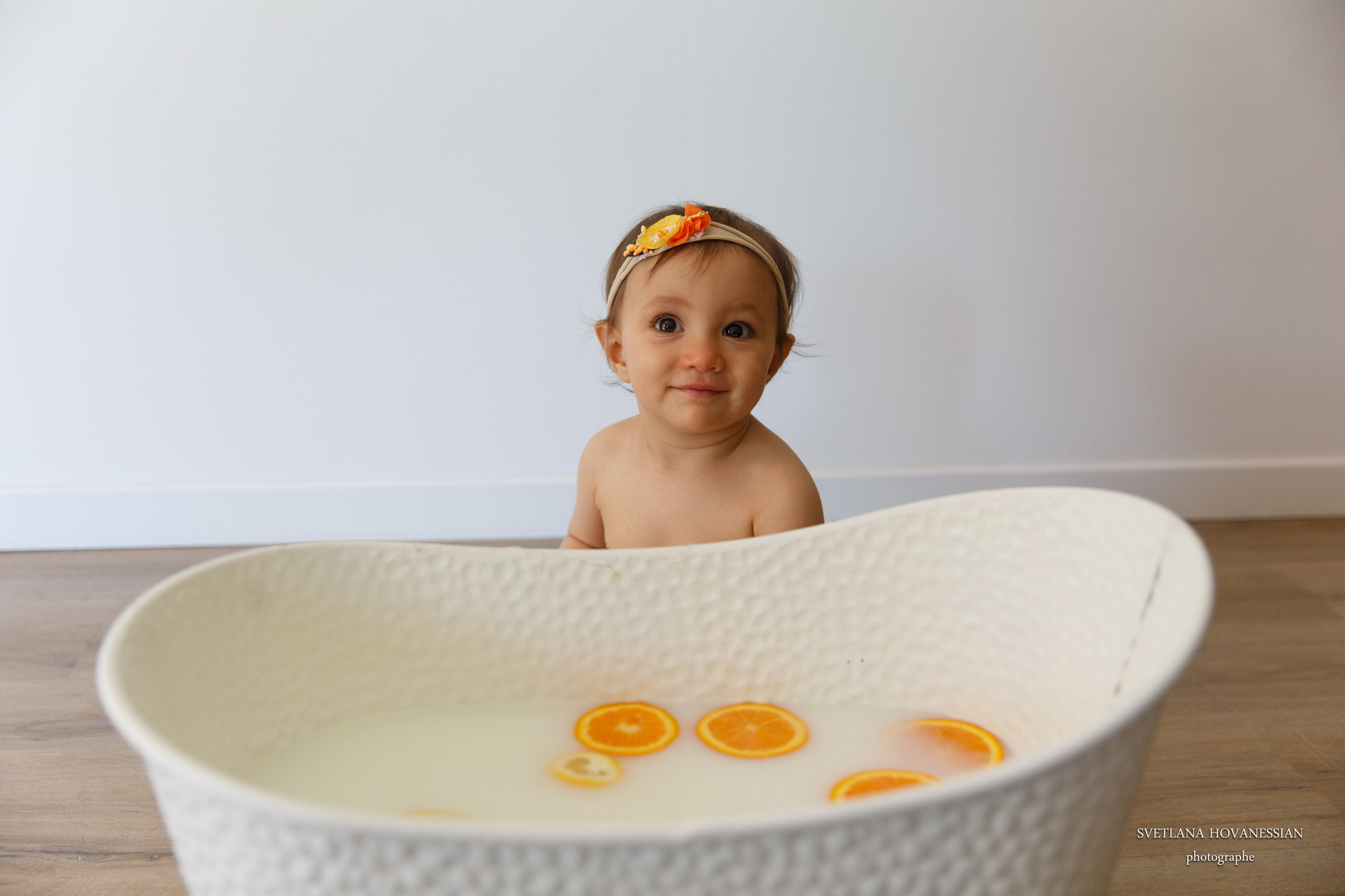 Alexandra. Photographe professionelle spécialisée dans la photographie de grosses