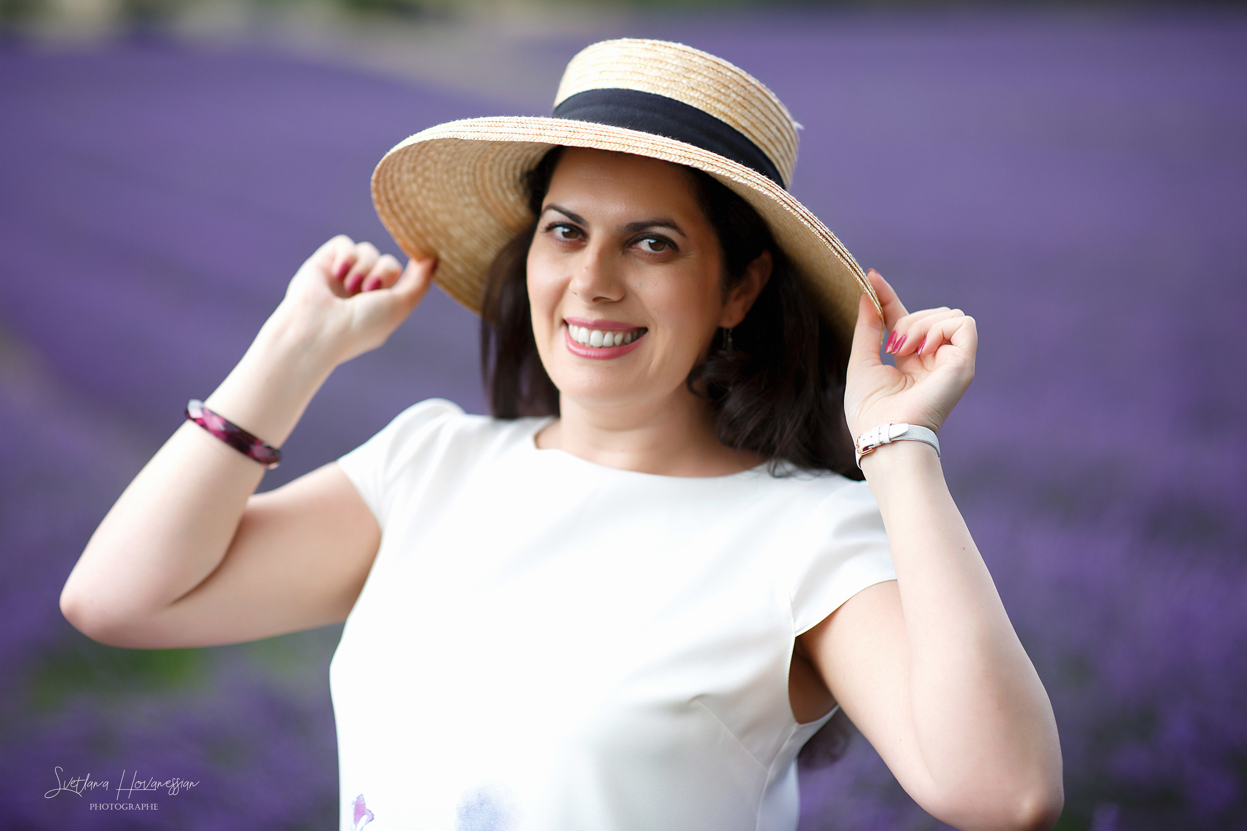 Nariné. Photographe professionelle spécialisée dans la photographie de grosses