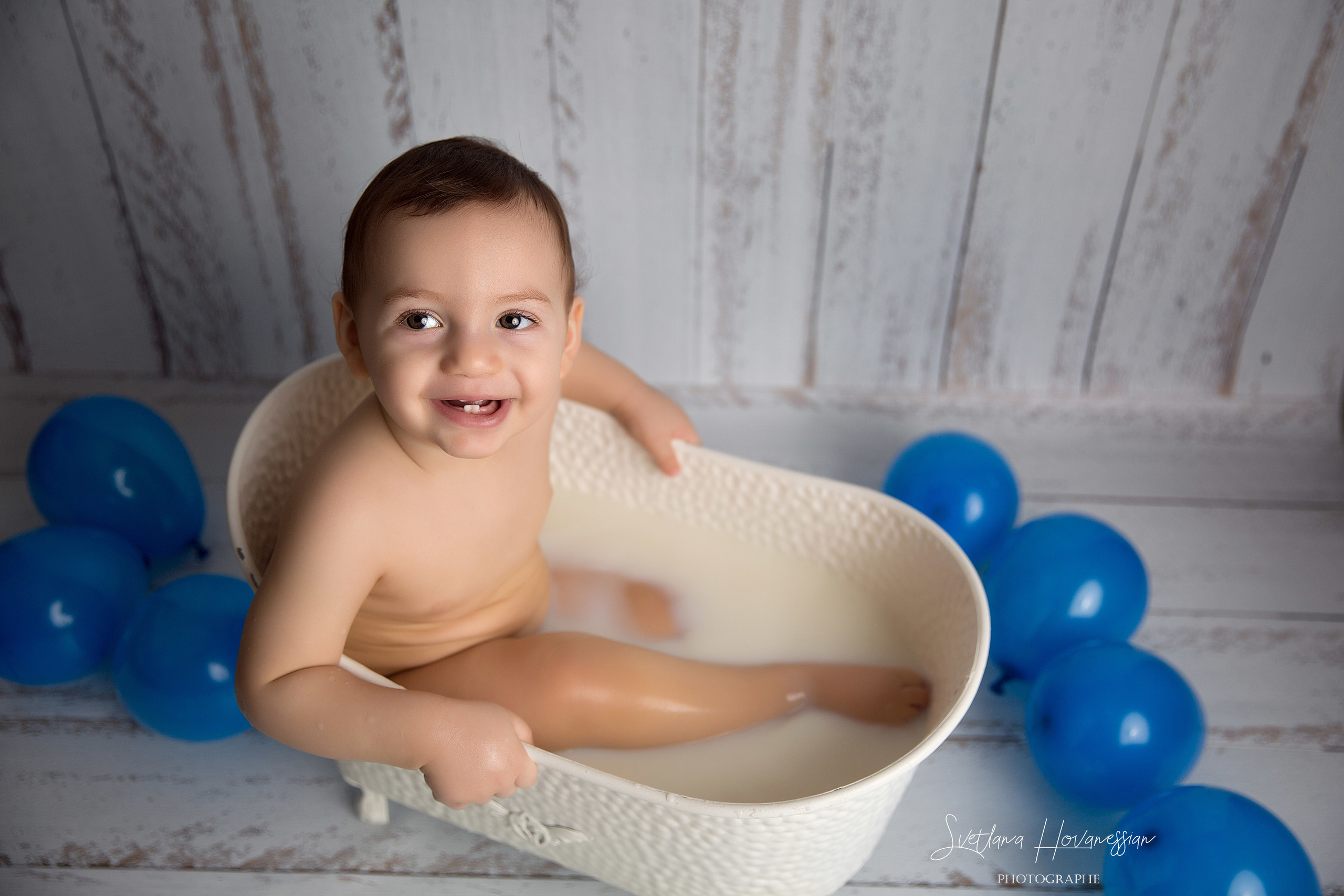 Alex. Photographe professionelle spécialisée dans la photographie de grosses