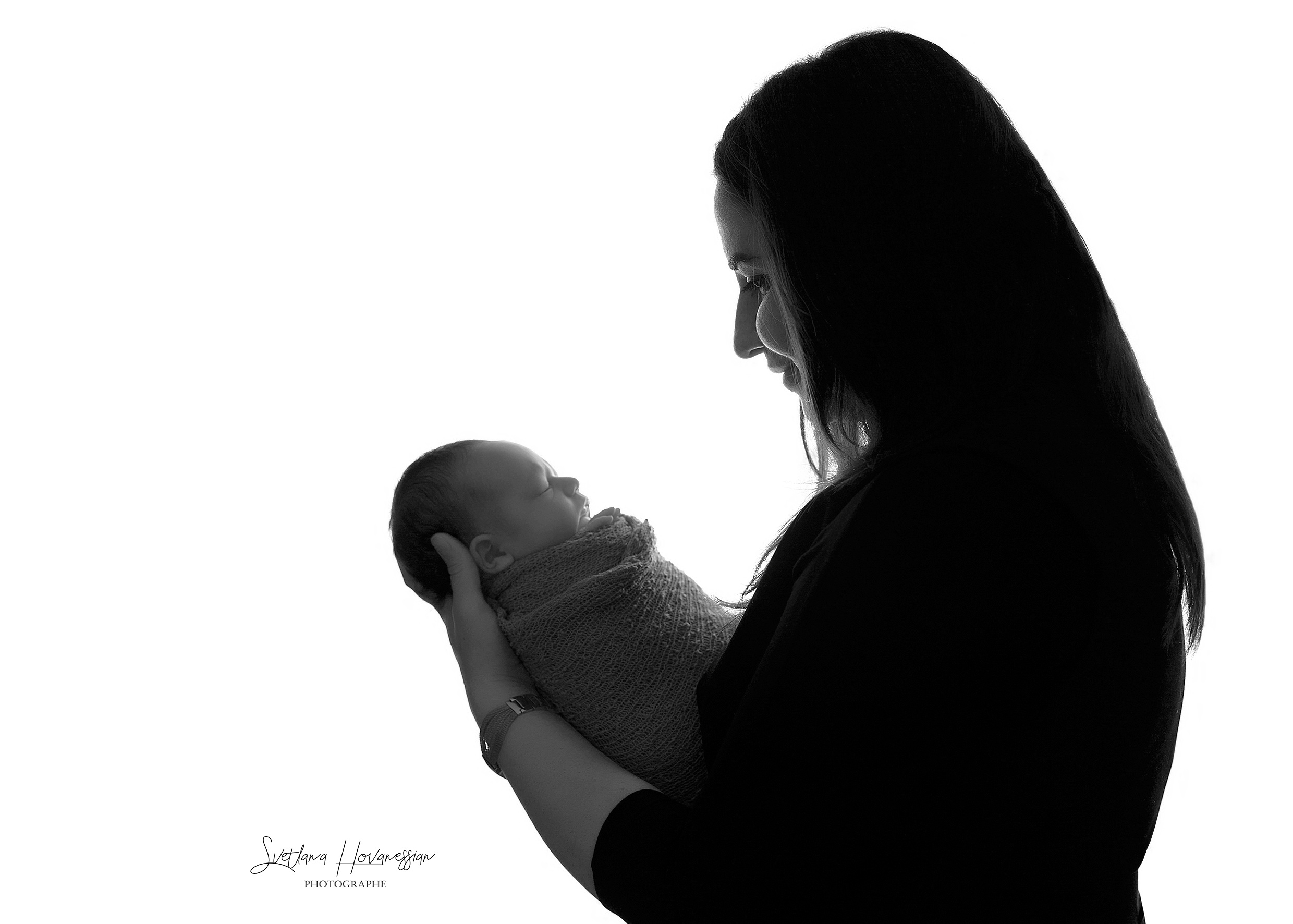 Tamila. Photographe professionelle spécialisée dans la photographie de grosses