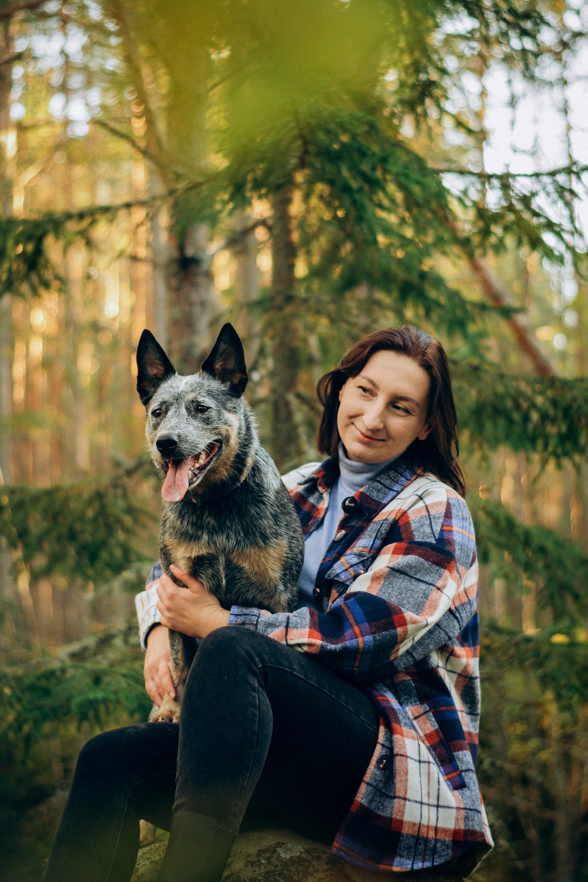 Polina and her Dakota, Blue Heeler. Kat Laisaar — Pet photographer in Tallinn