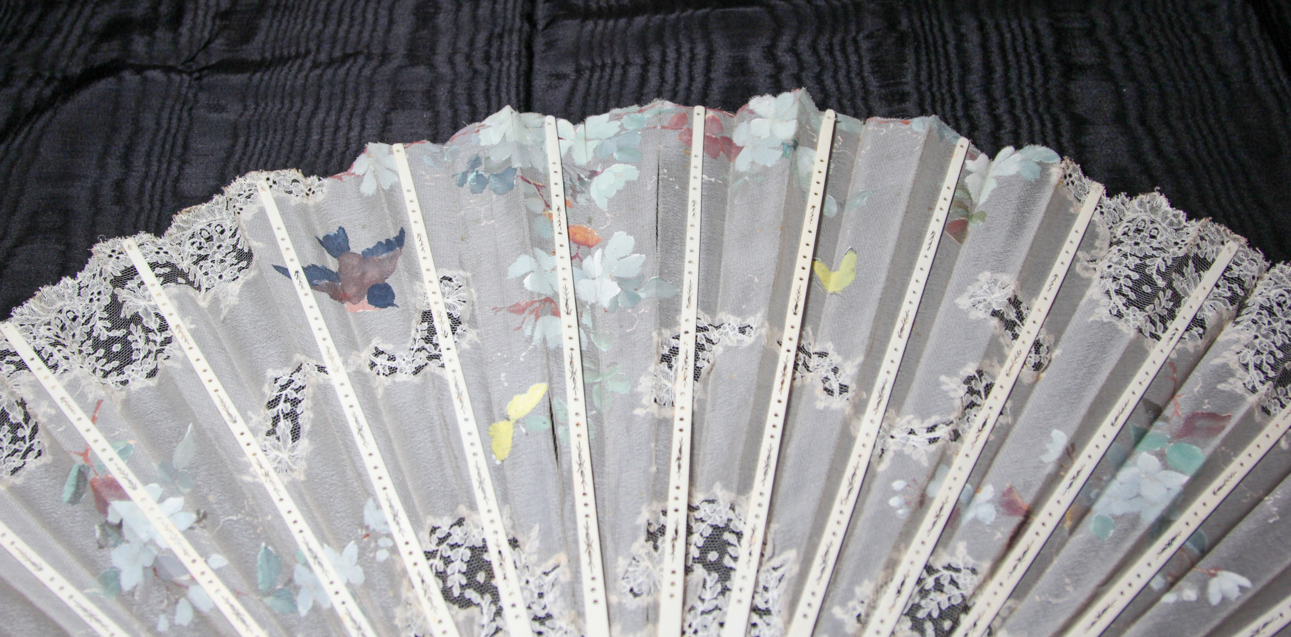 Birdsfan. Современнные и актикварные украшения в Барселоне, Москве и Санкт-Петербурге