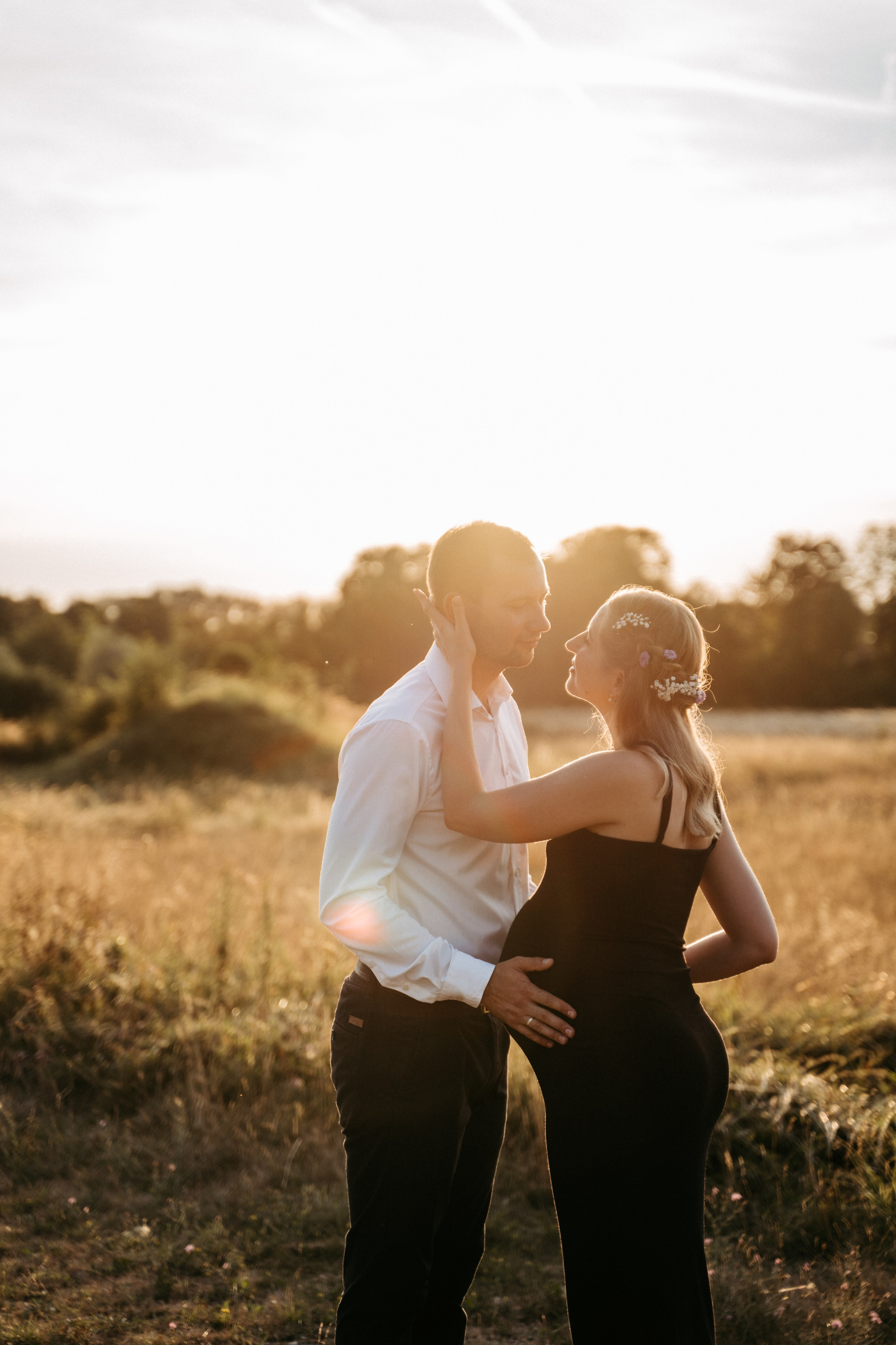 Babybauch. Authentische und emotionale Familienfotos in Landshut und Umgebung