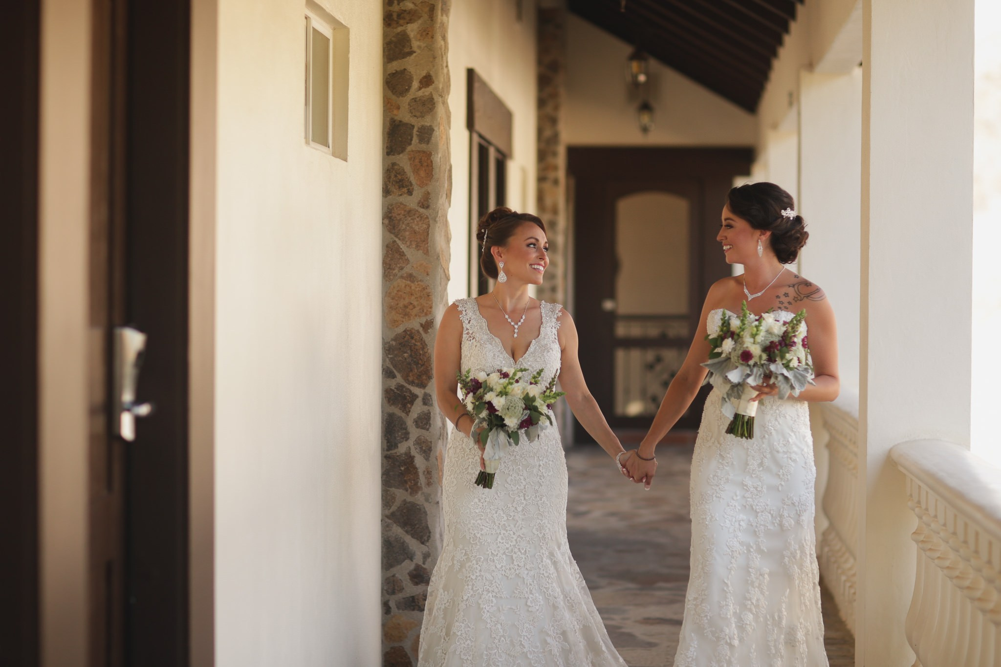 Two Brides Valle de Guadalupe Alicia y Viridiana. Estudio de fotografia en Tijuana