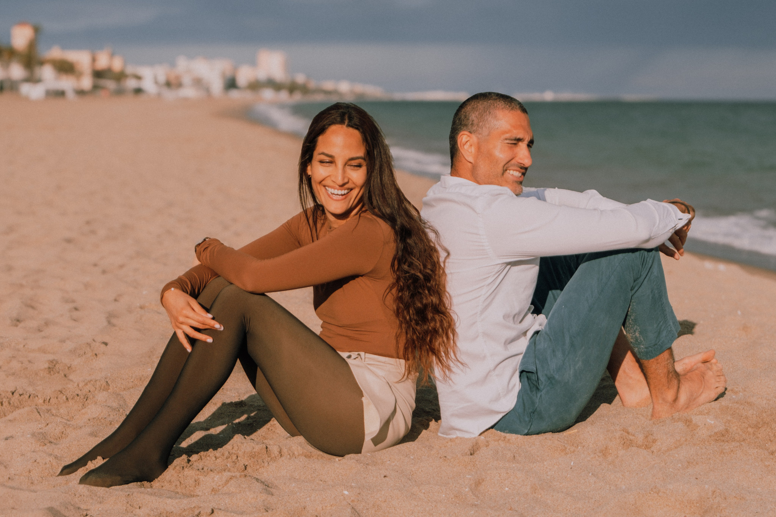 Sesión familiar en la playa. Fotografía profesional en Calafell - Elena Medvedeva