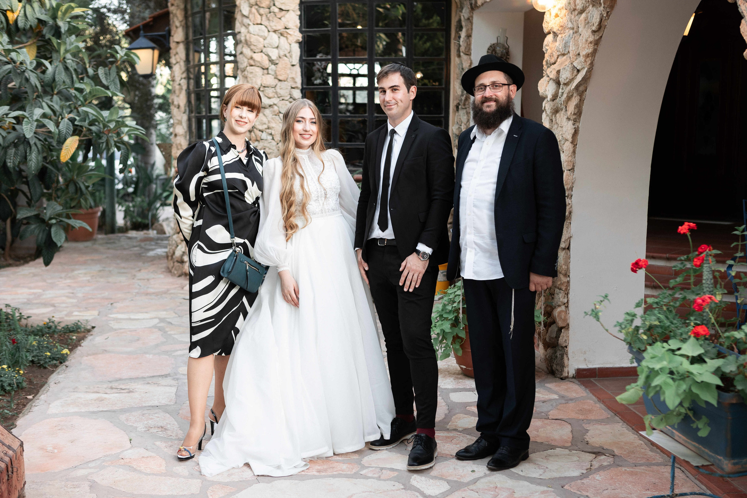 WEDDING IN A COZY PLACE NEAR TEL AVIV. PHOTOGRAPHER IN ISRAEL