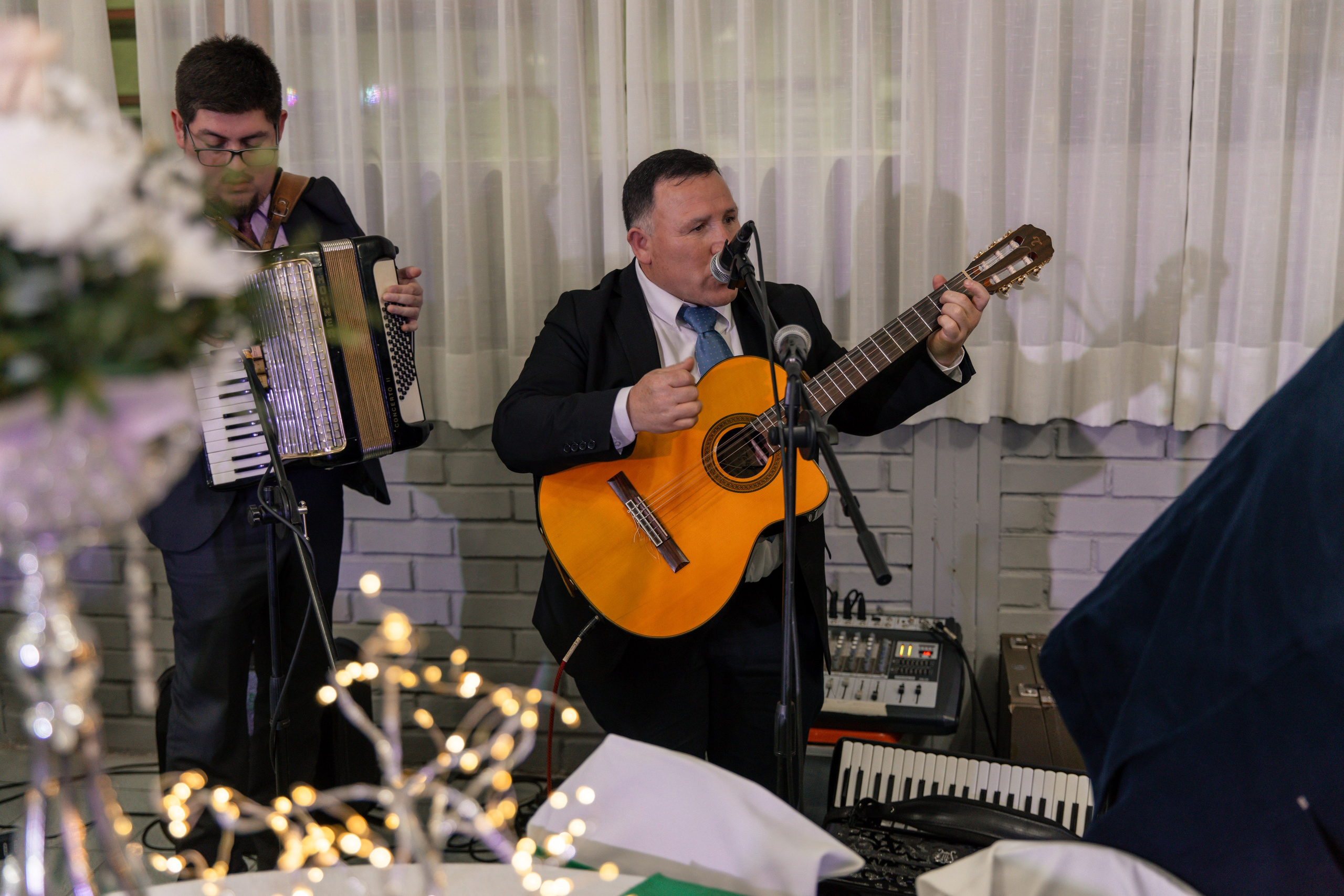 Johana y Edgar. Dinka & Emilio - El arte de preservar lo que no se repite