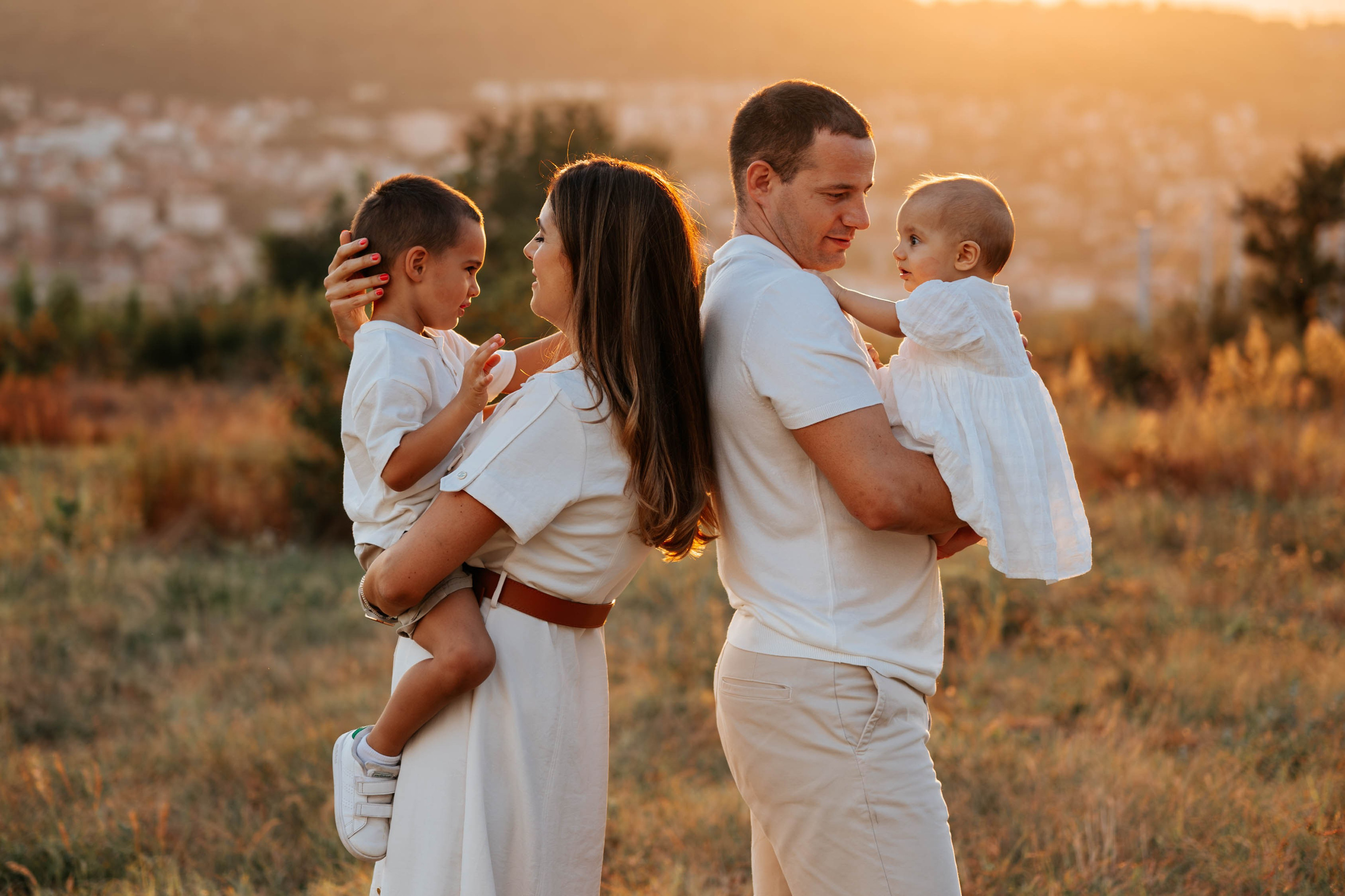 Bojana, Marko, Luka i Anika - porodično fotografisanje. Dečiji i porodični fotograf