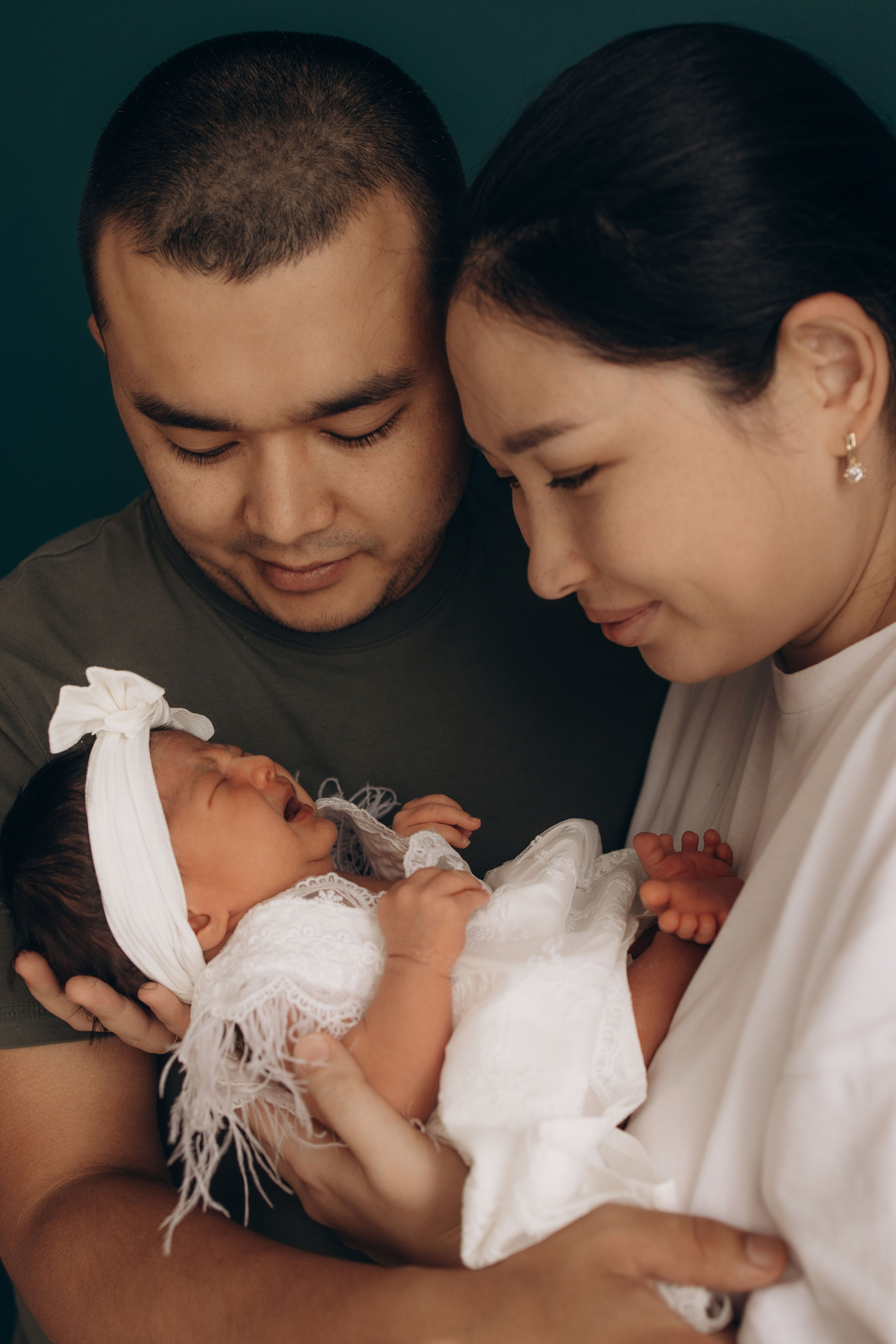 First family story. Фотограф родов, семей и новорожденных малышей в Дубае