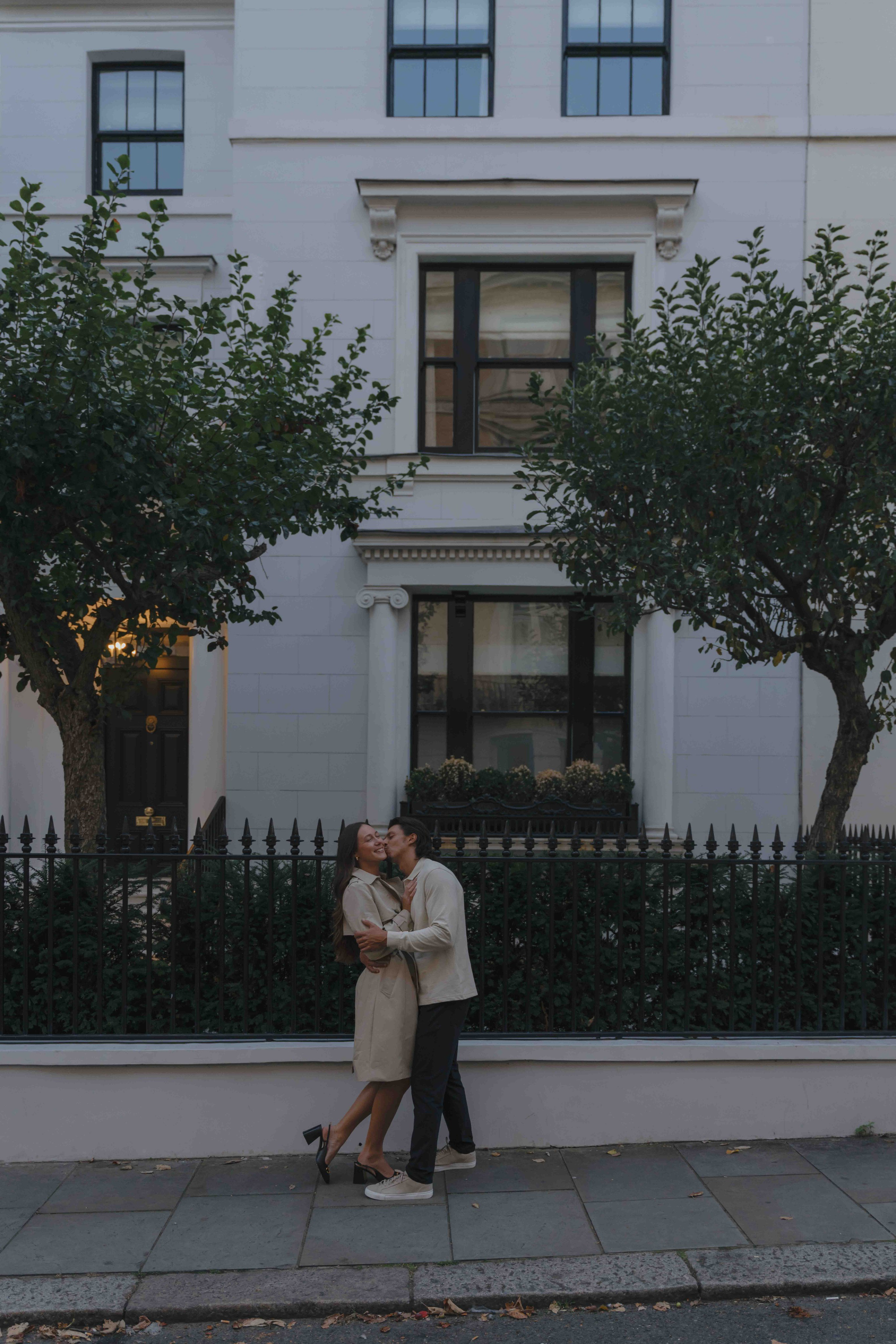 Sunset Proposal in Kensington Gardens London | Engagement Photography. London Wedding & Engagement Photographer
