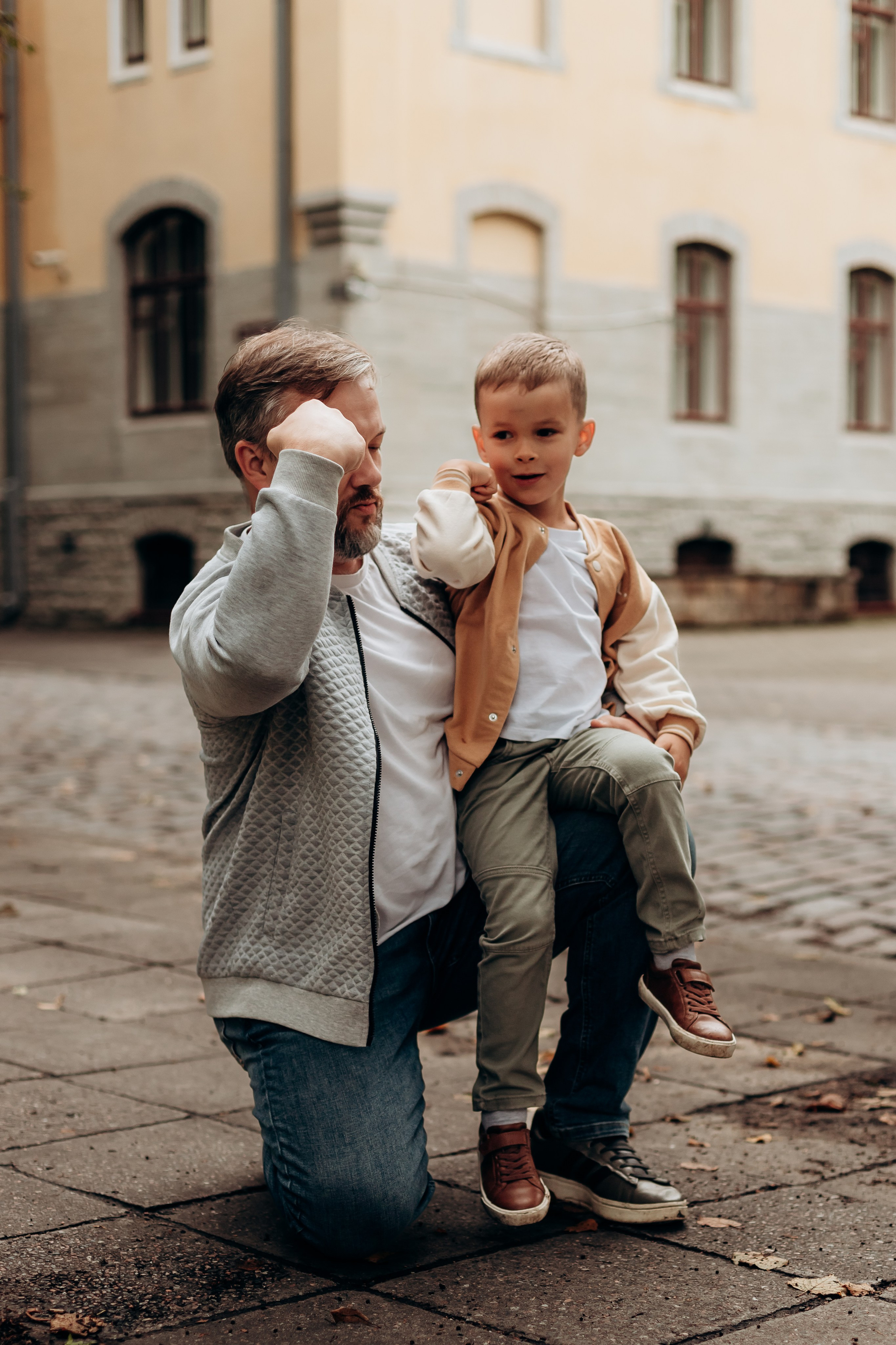 Марина, Паша и Мартин. Главная