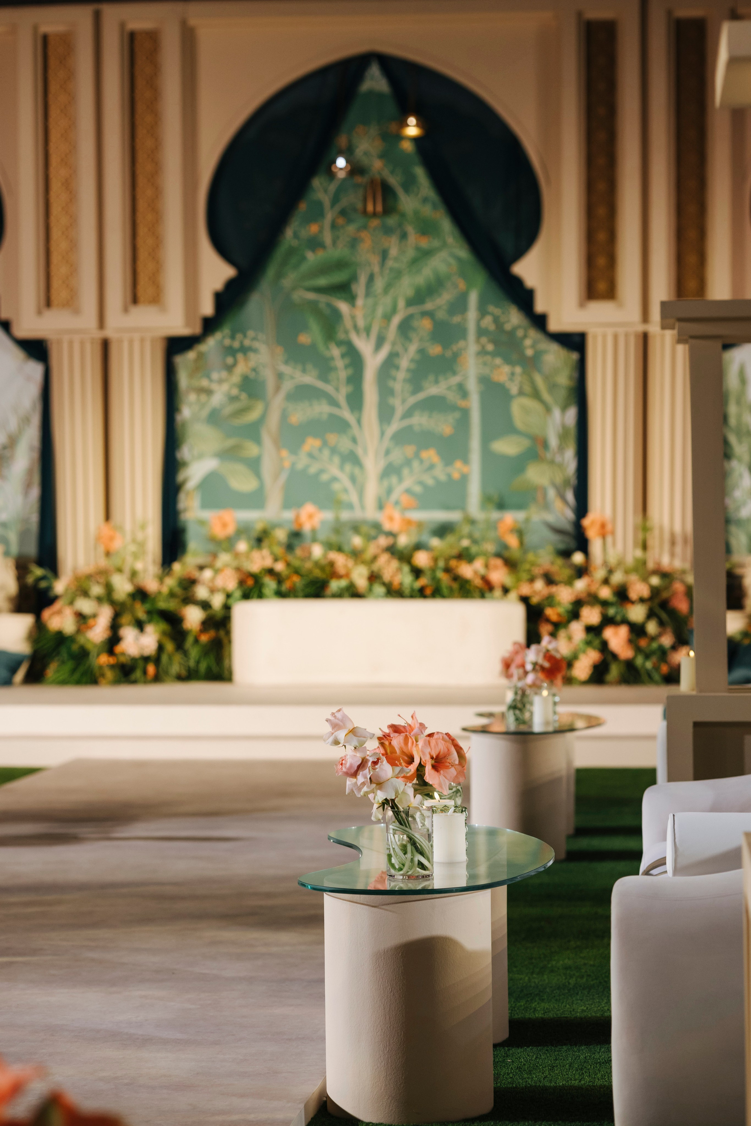 Meera Henna. Wedding, Maternity & Family Photographer in Dubai, UAE & Worldwide