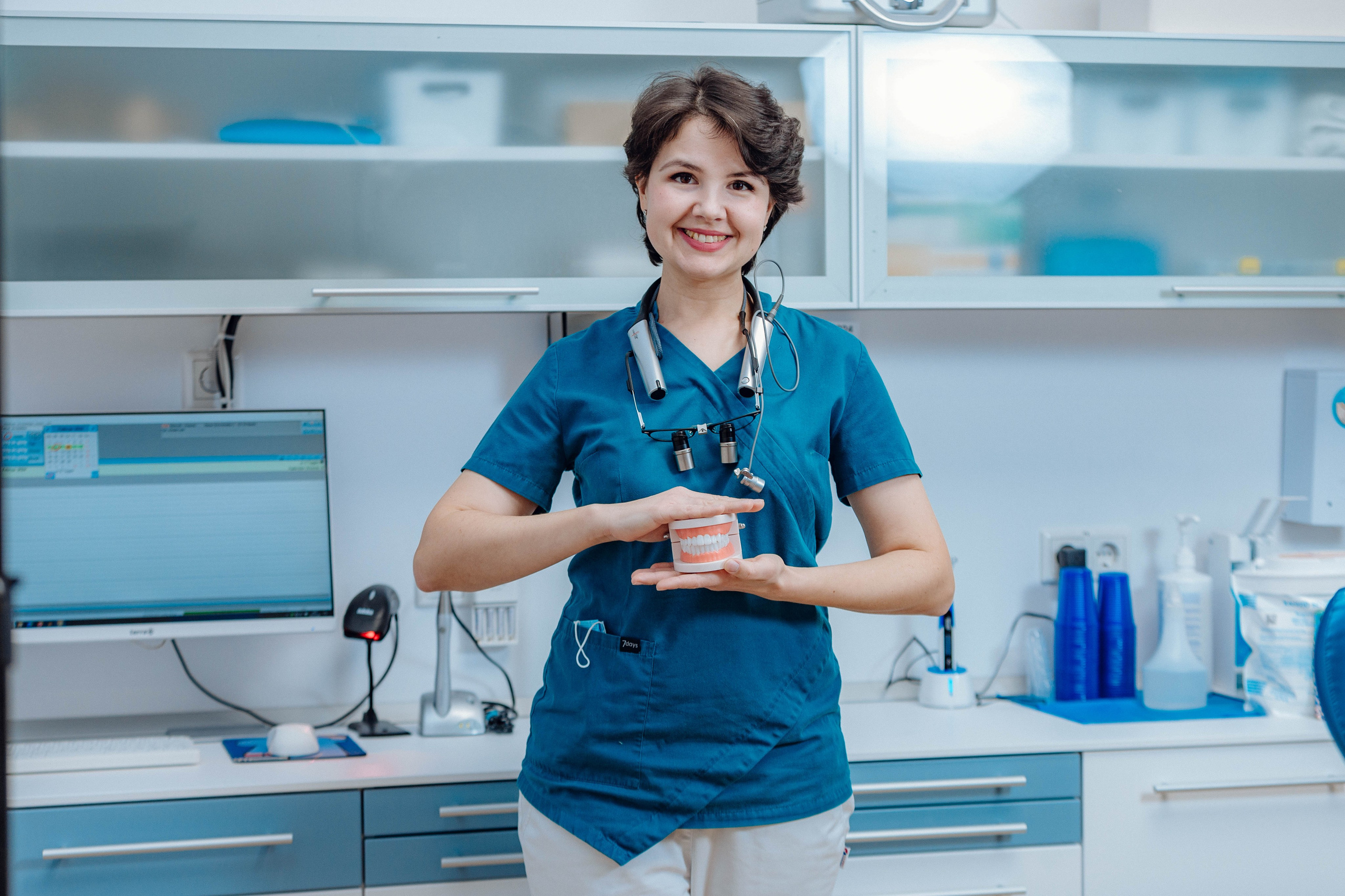 Zahnarztpraxis. Portrait family photographer in Berlin Elena Zakh