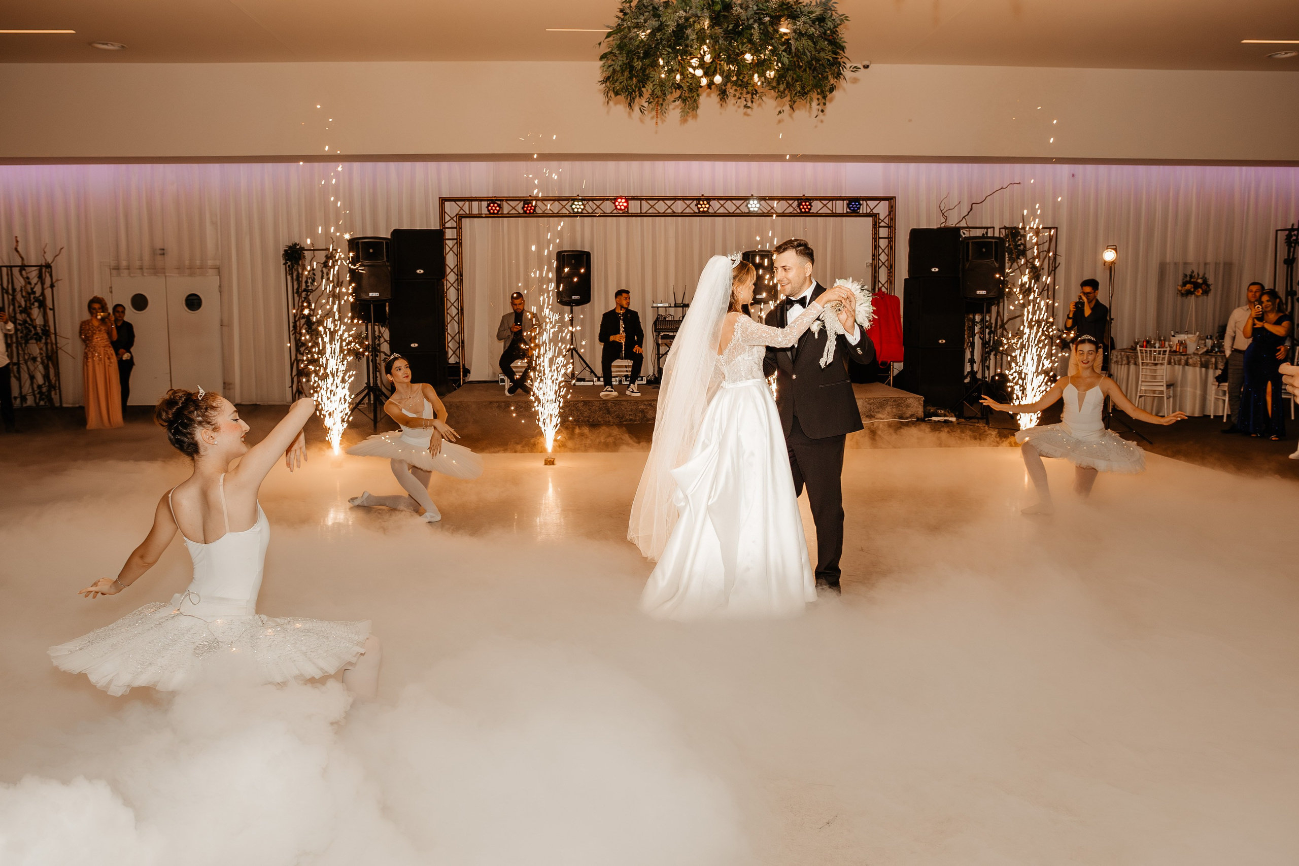 Cristina si Cristian. Ionut Brehuescu — Fotograf