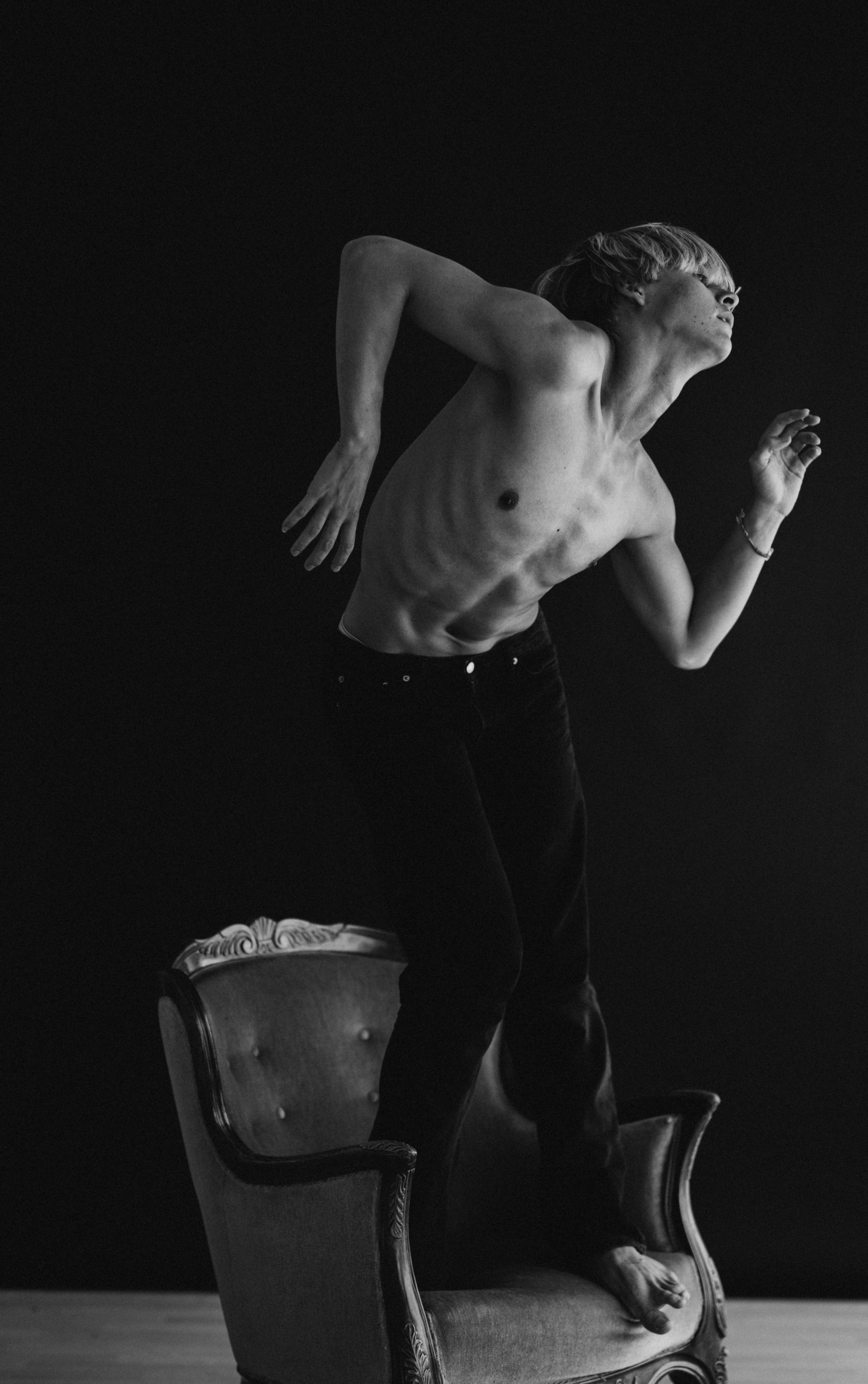 DANCERS. Victoria Olonen – Cinematic Portrait Artist | Helsinki & Europe