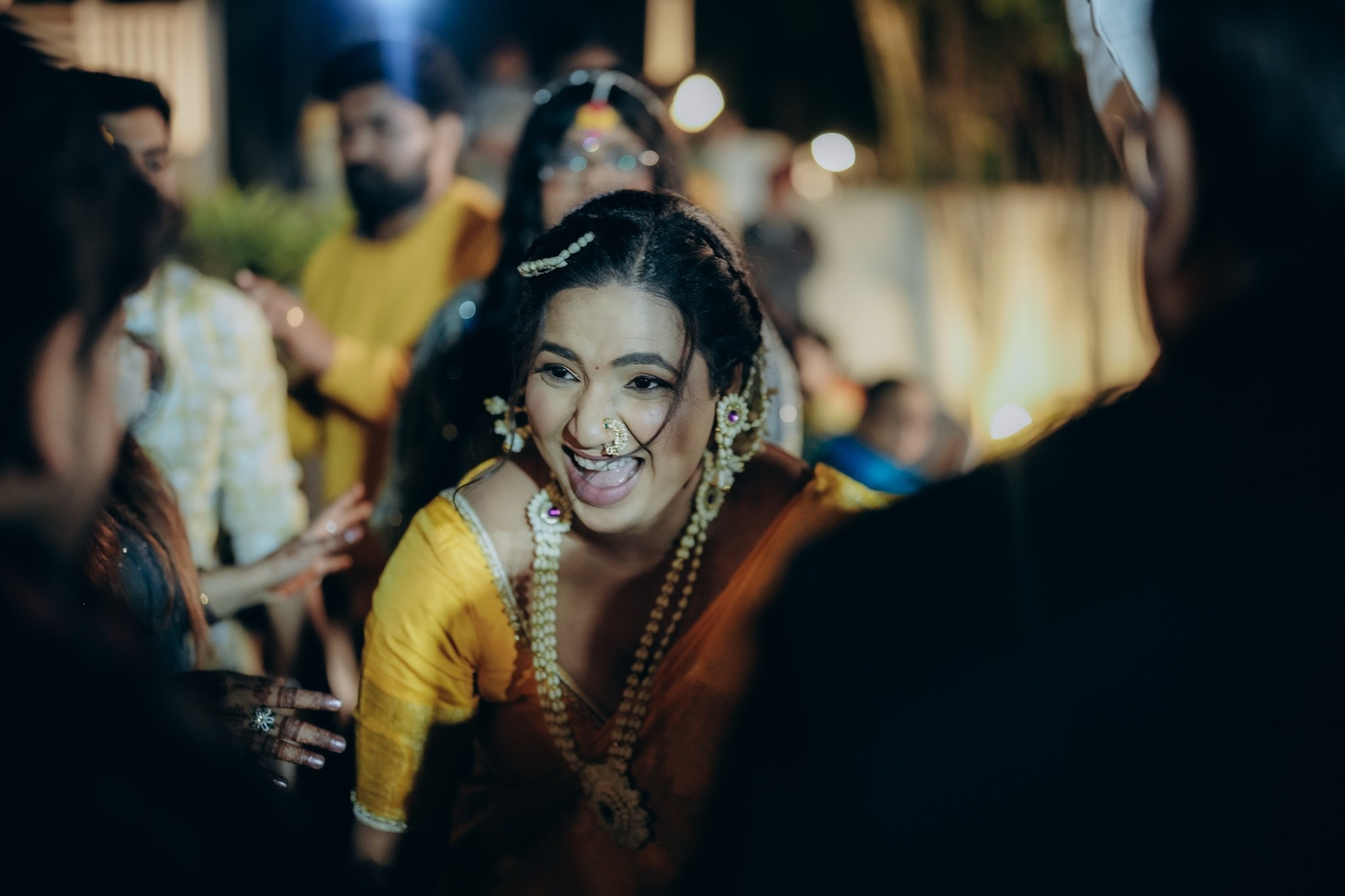 Mayuresh & Harshala. Promise in Pixels — Candid Wedding Photographer & Cinematographer in Mumbai, India
