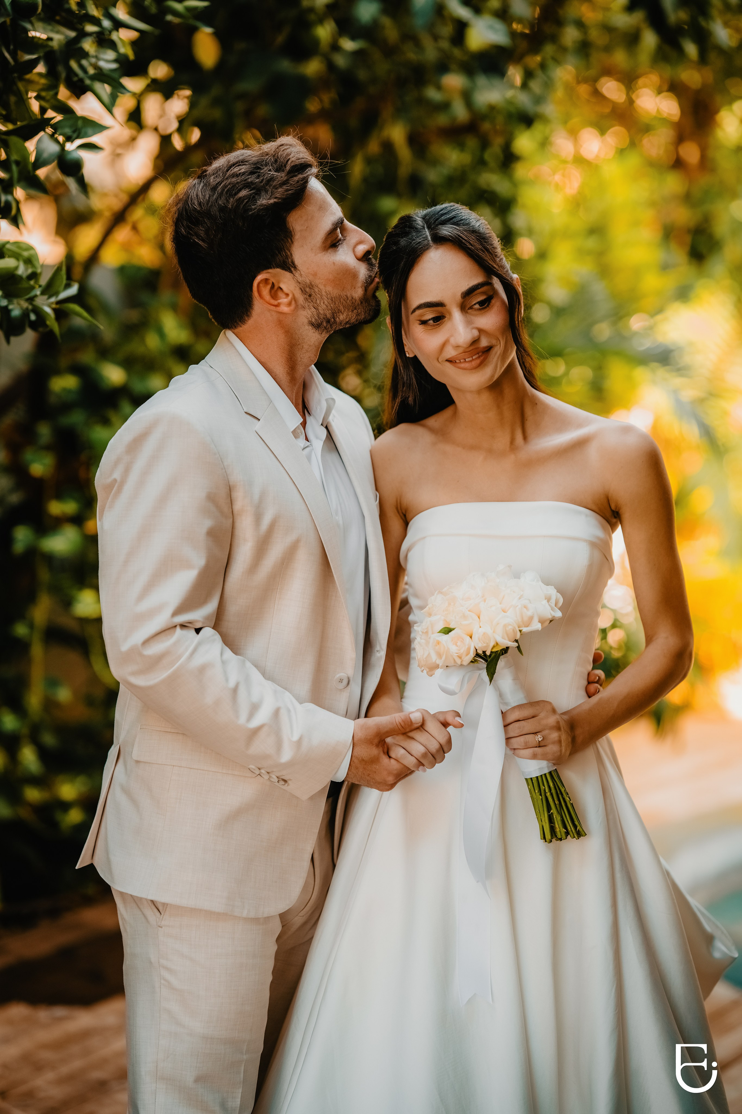 WEDDINGS. CAMELLIA ART PHOTOGRAPHY