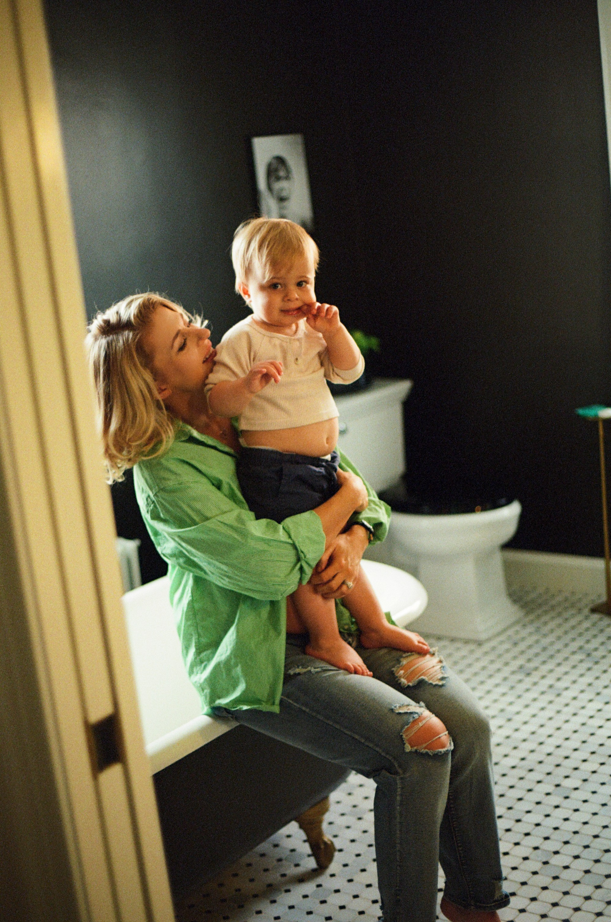 Candid film maternity photographer based in Richmond, VA