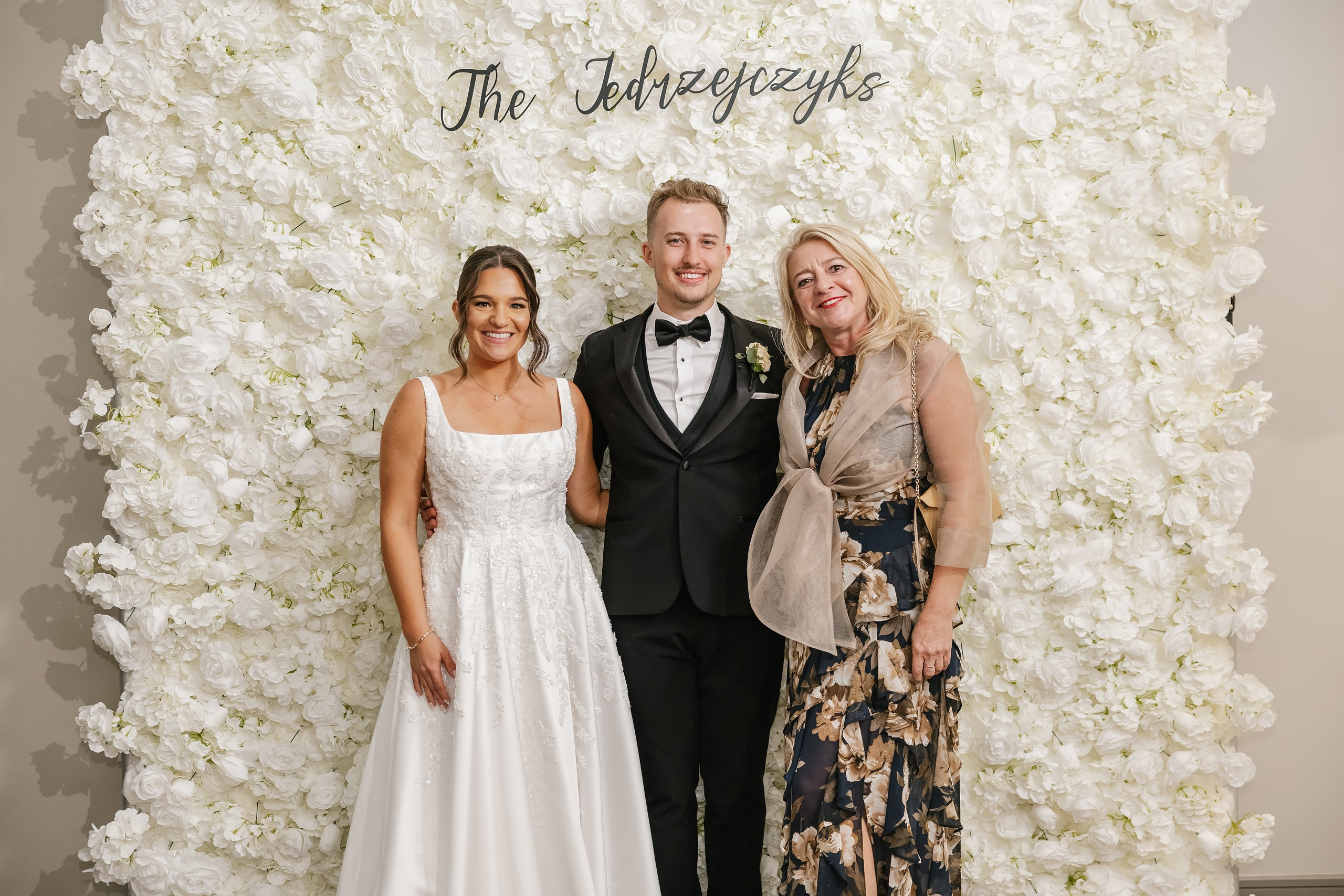 09.06.2025 Wedding. Wedding family event photographer in Chicago Nick Yushevich