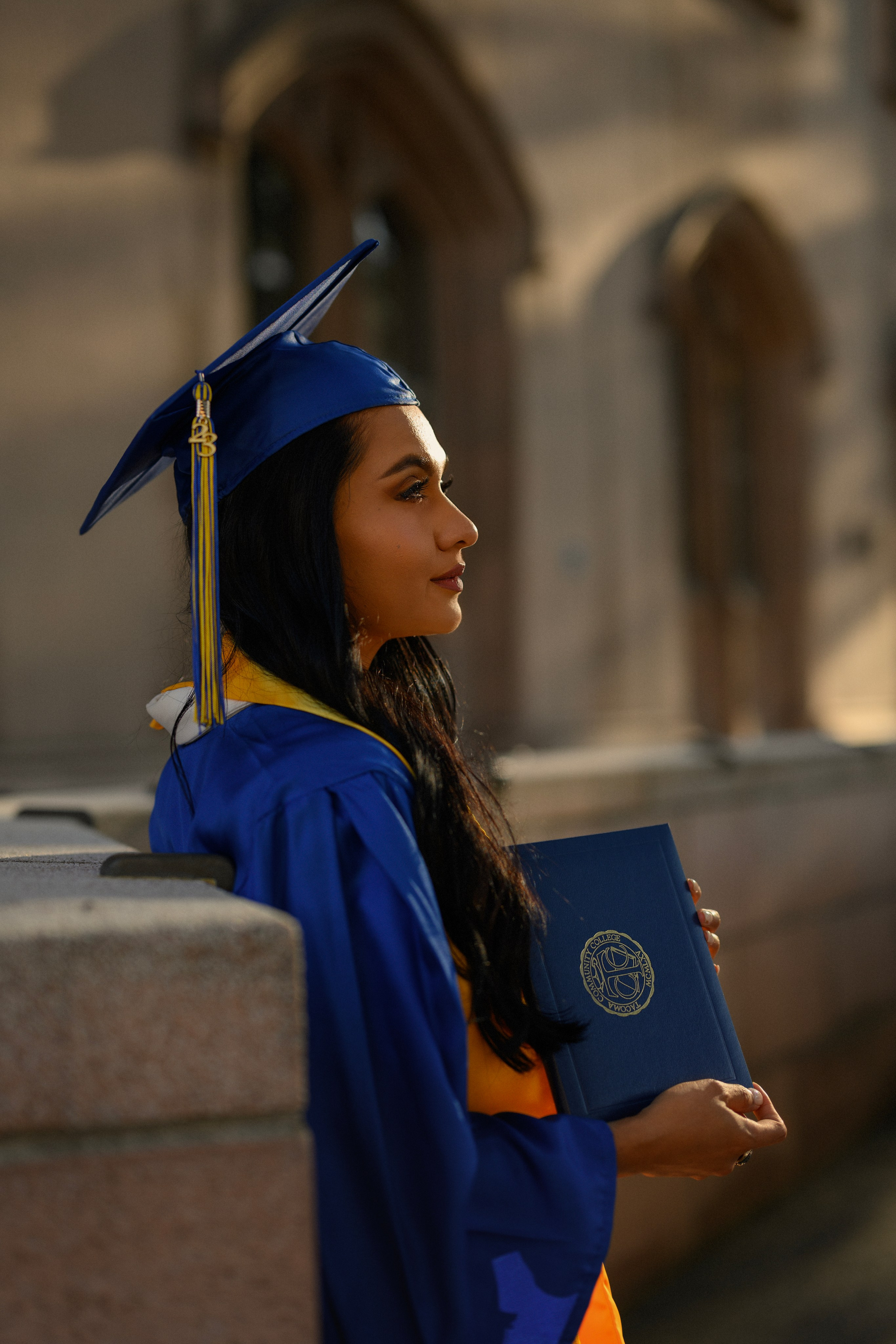 Alexandra, graduation. Wedding & family photography in Seattle area. Helen Michelle photographer